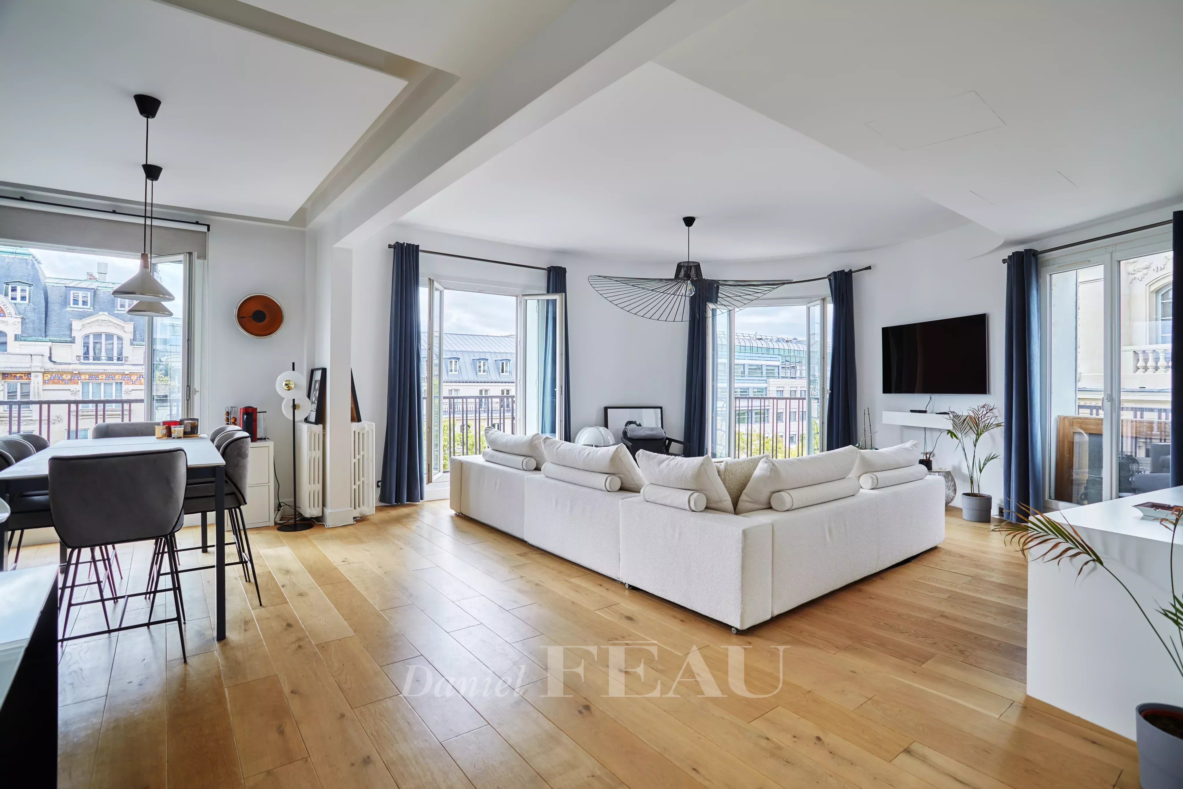 Sale Apartment Paris 9th