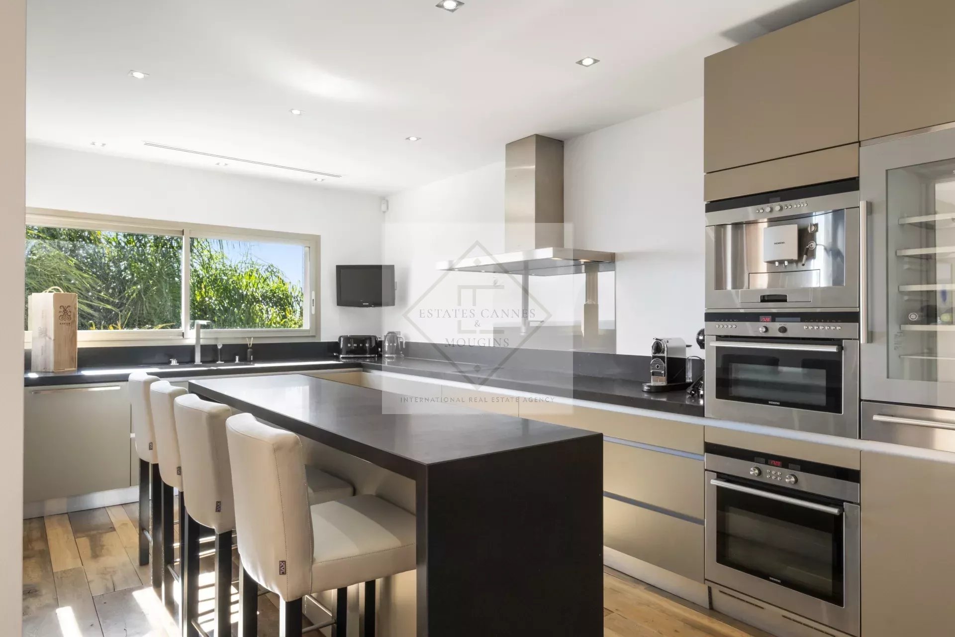 Villa à Cannes dans le quartier de la Californie — photo 7