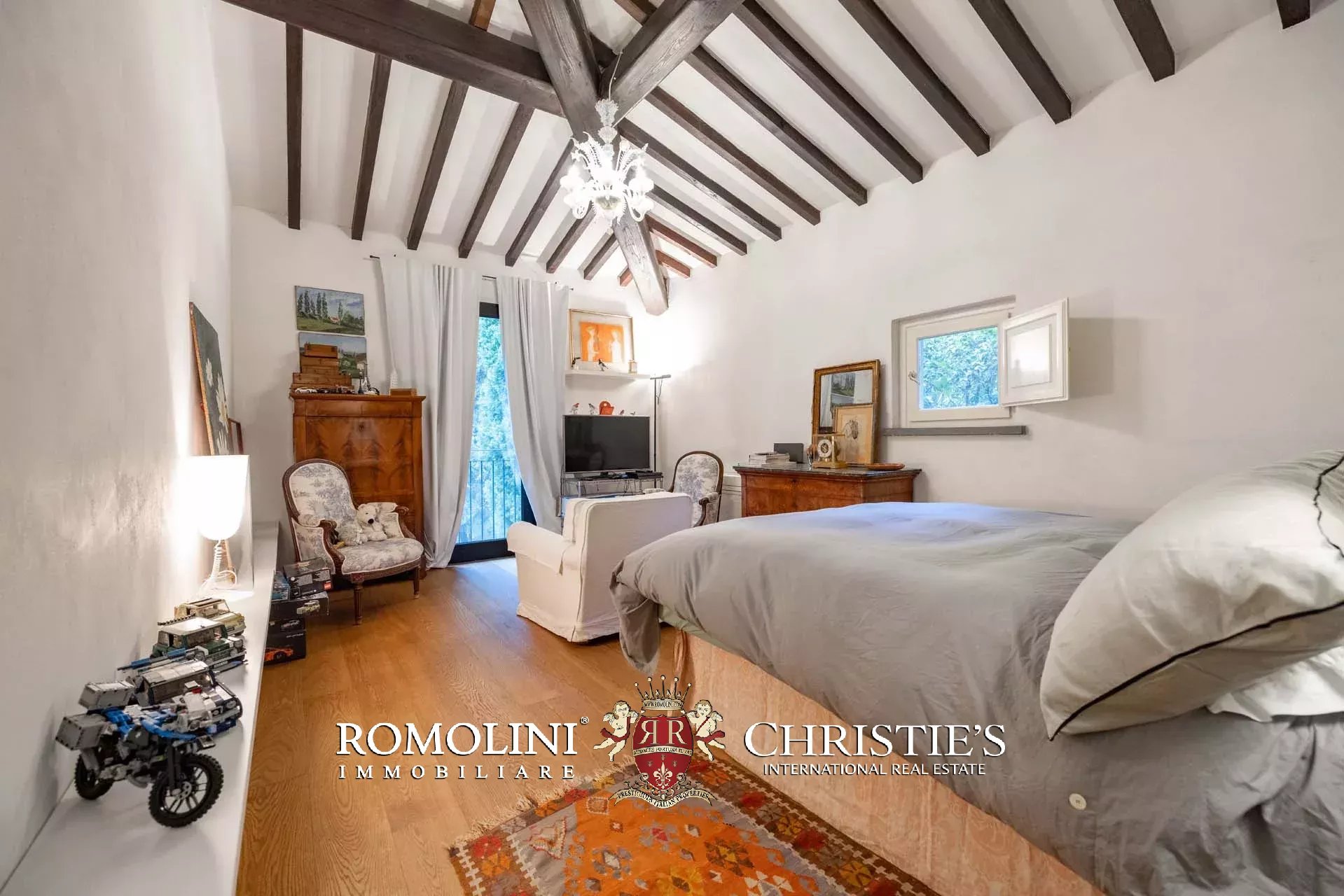 4 Bedroom Villa/Townhouse's Image 36
