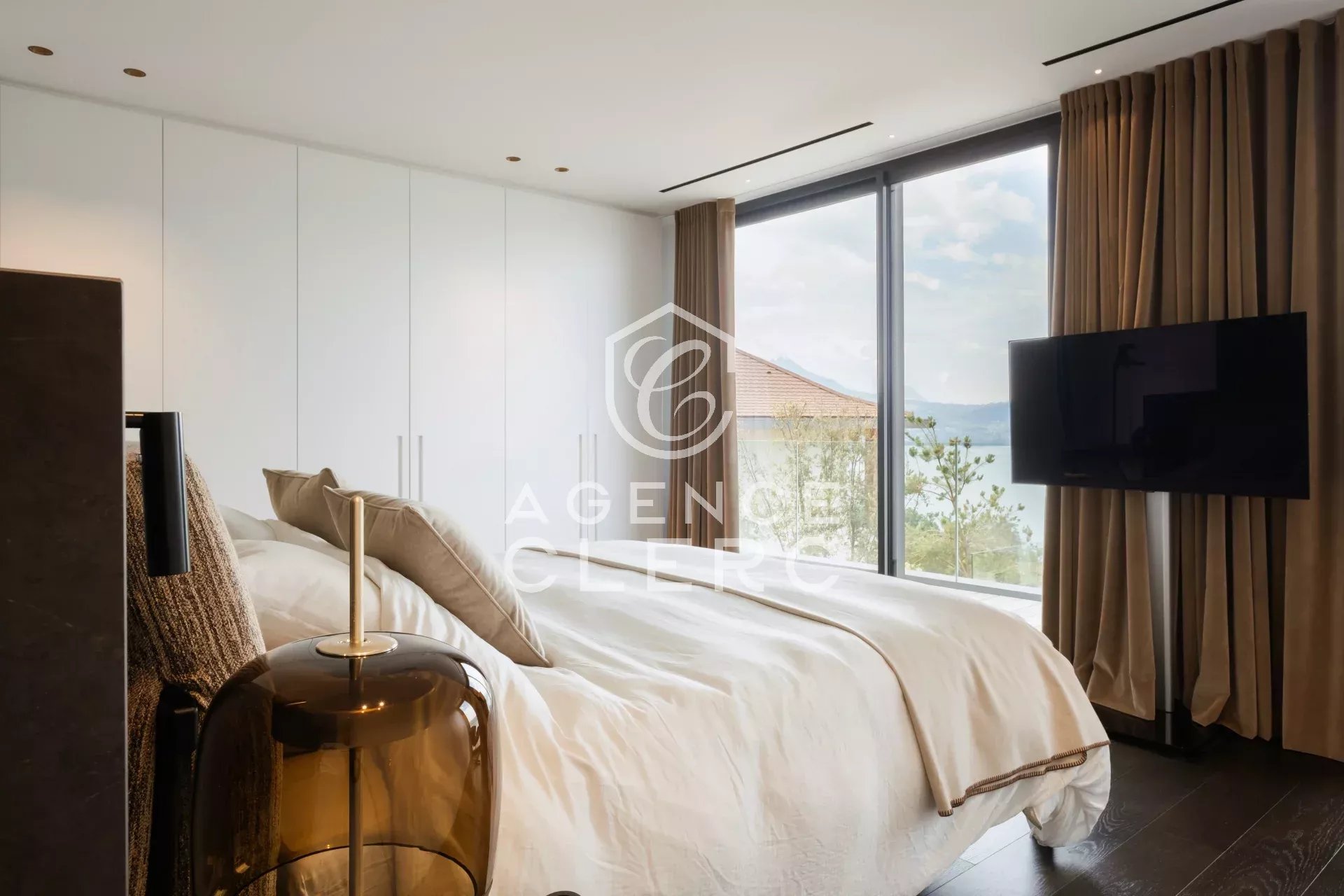 4 Bedroom Villa/Townhouse's Image 36