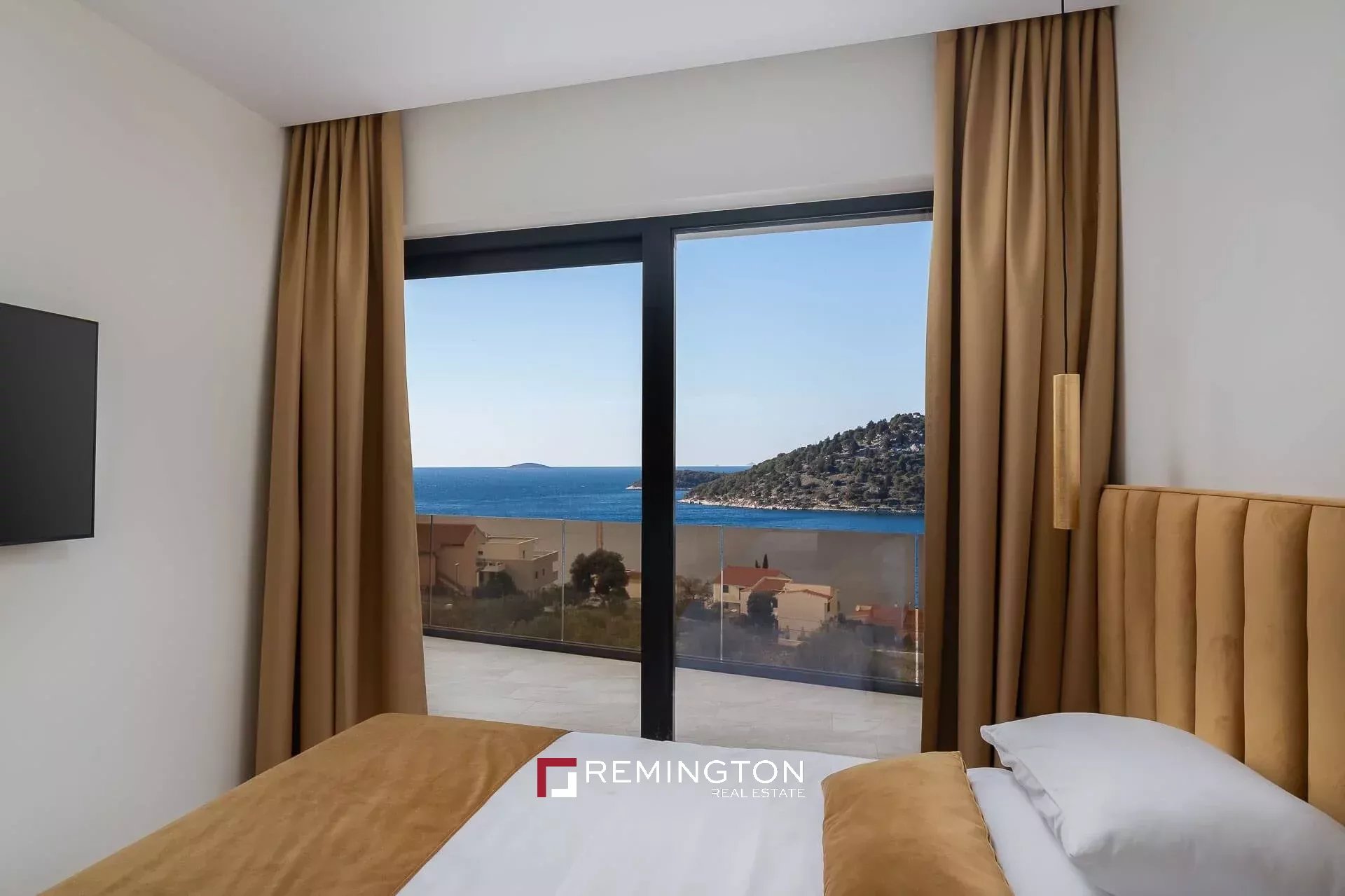 4 Bedroom Villa/Townhouse's Image 20