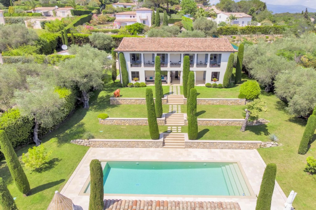 Villa for sale in Mougins — Luxury Villa in Mougins | Prestigious Family Estate in Castellaras