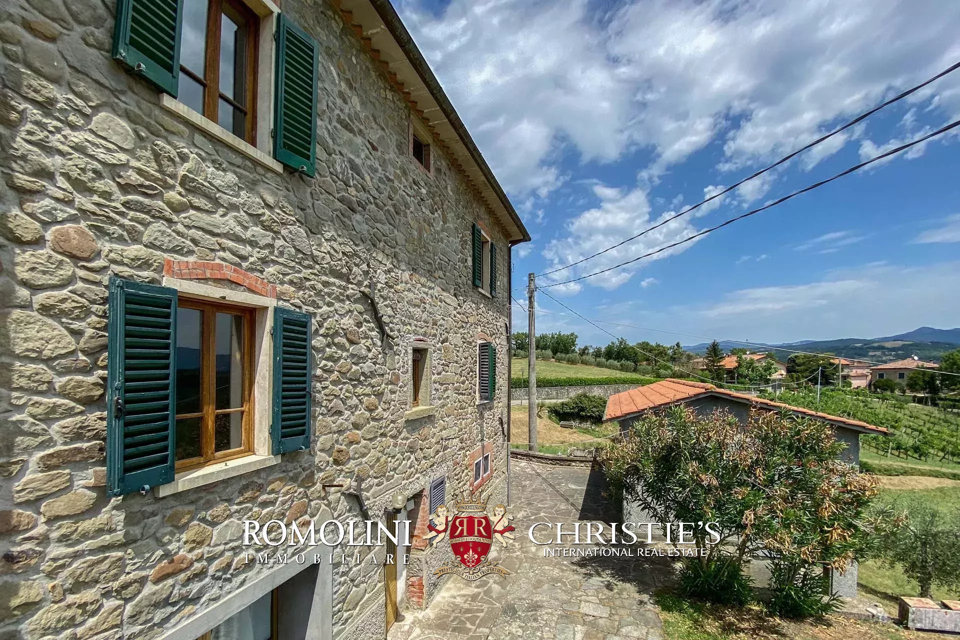 4 Bedroom Villa/Townhouse's Image 9