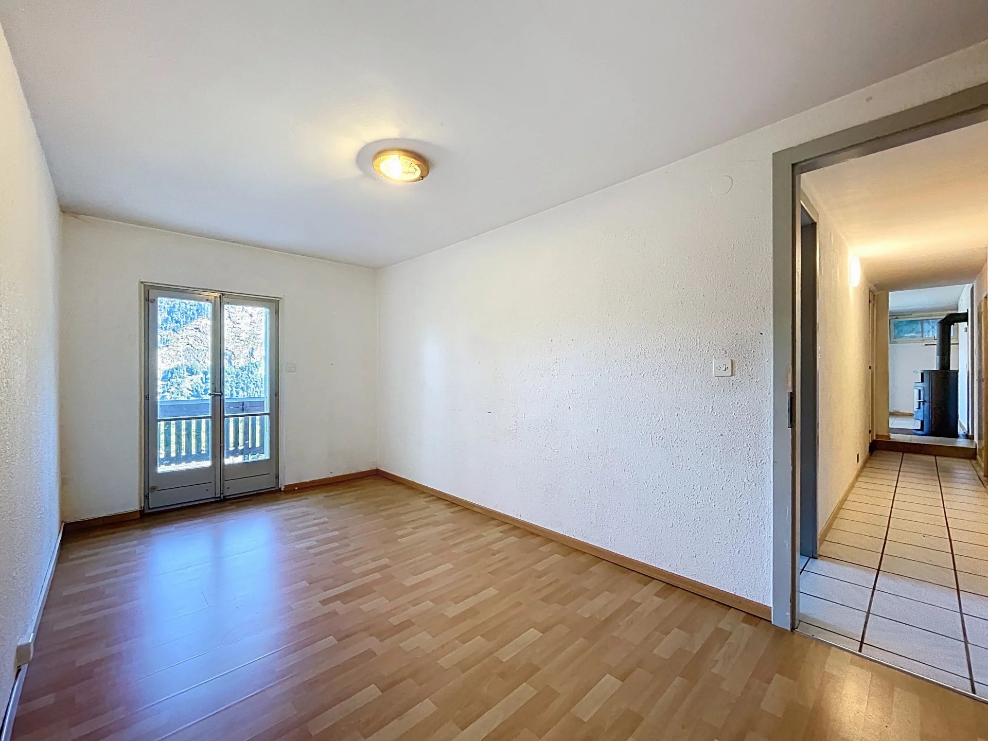 Maison dans un écrin de verdure