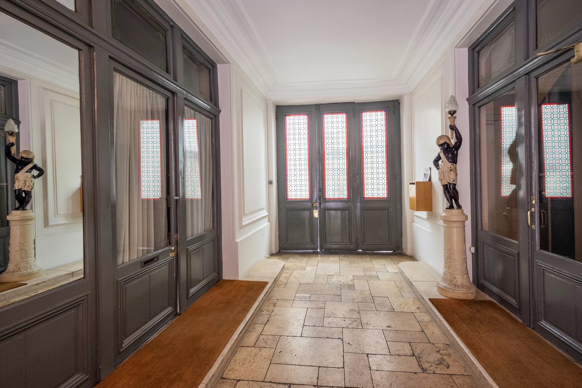 2 Bedroom Apartment/Flat's Image 12