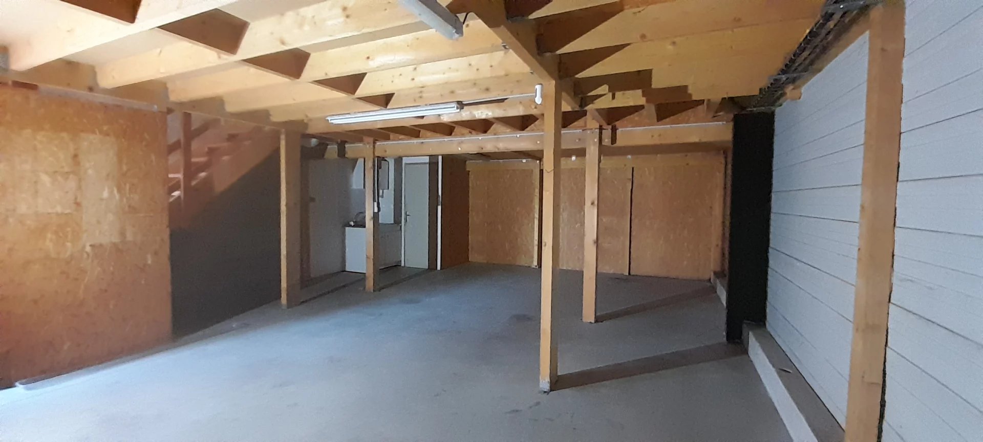 Location Local commercial Mesnils-sur-Iton