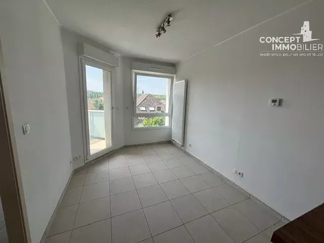 À louer – Appartement F2 avec balcon et garage à Florange