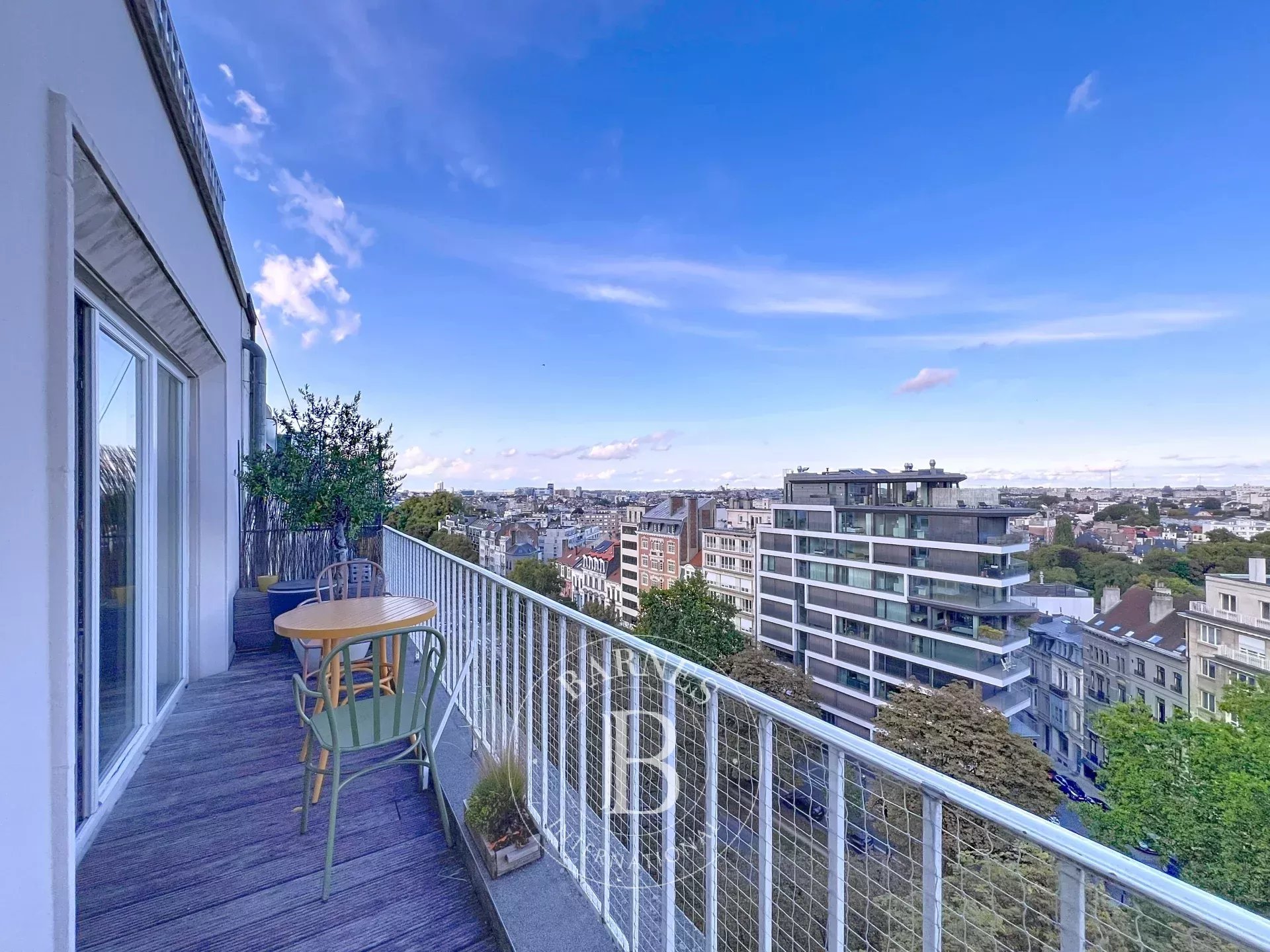 La Cambre - Appartement avec terrasses et garage