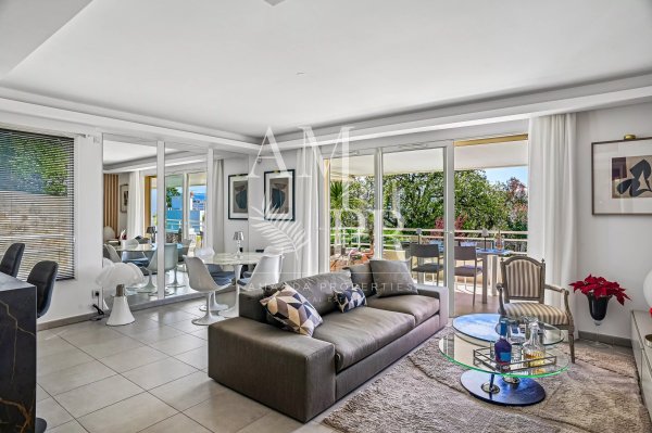Cannes, Basse Californie – 3-room flat – Sea view — photo 5