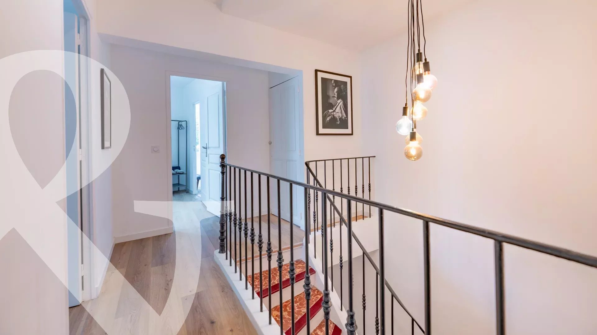 A PIED DU CENTRE VILLE