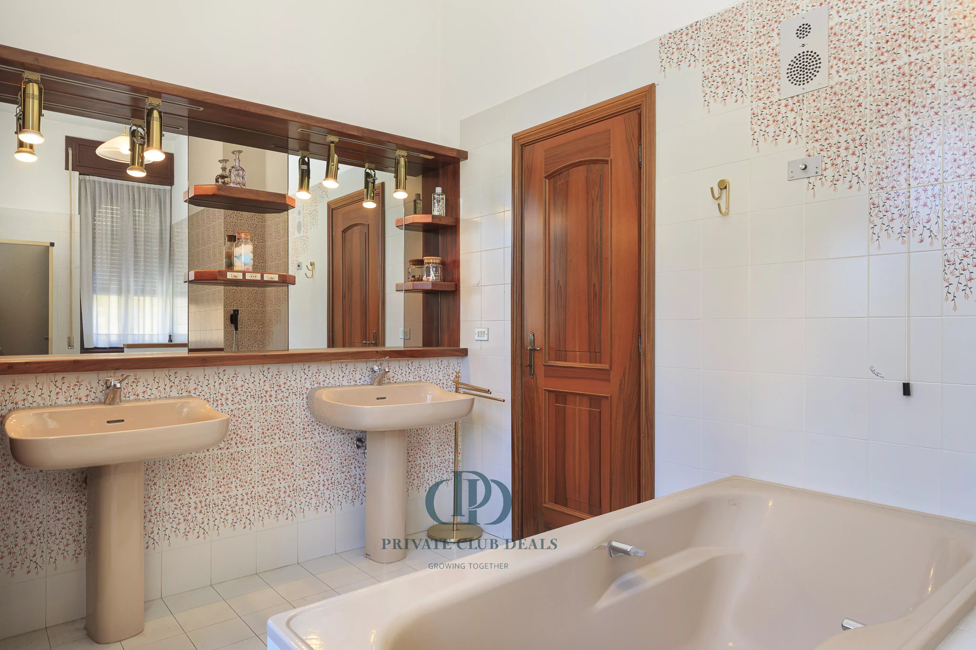 Villa Varese - picture 14