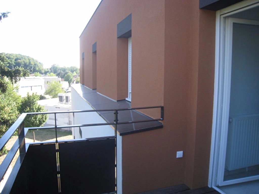 481581 Location Meyzieu