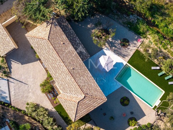 MAGNIFICENT NEW VILLA - SWIMMING POOL - PLAN DE LA TOUR — photo 2