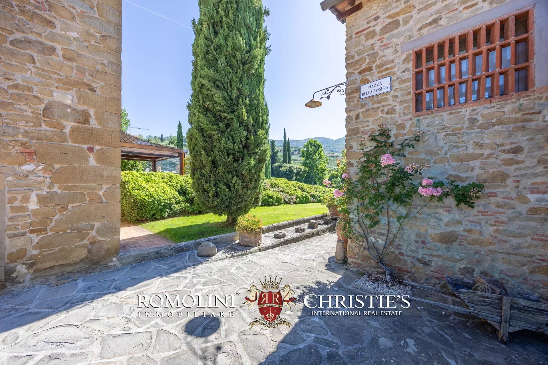 4 Bedroom Villa/Townhouse's Image 21