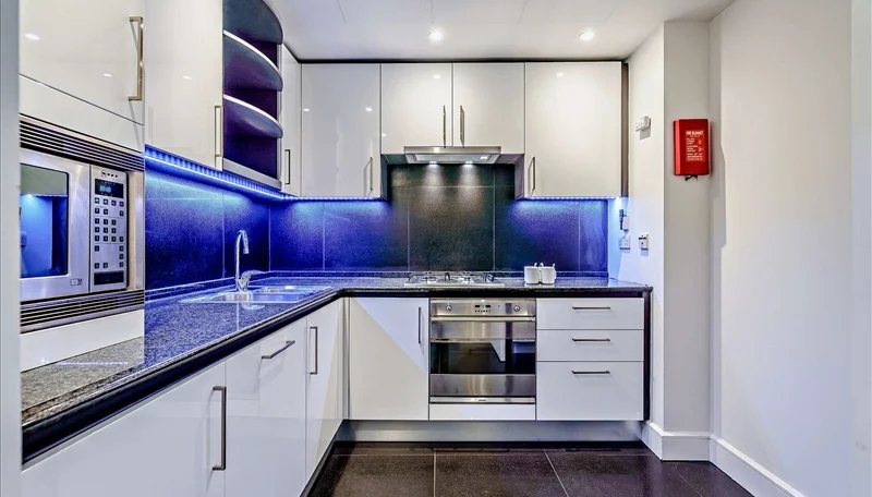 To Let | London | Flat | 2 Bedrooms | 1 Bathroom | 947 sq ft | Ref: 86443552