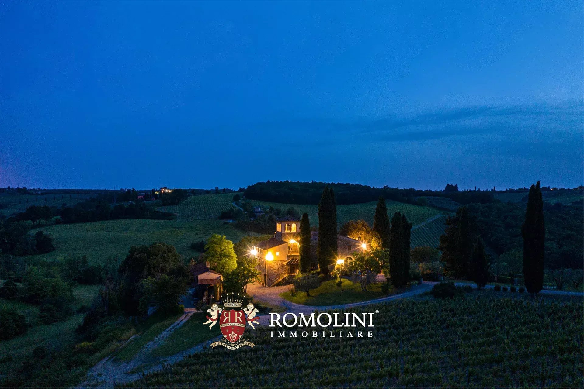 7 Bedroom Vineyard's Image 3