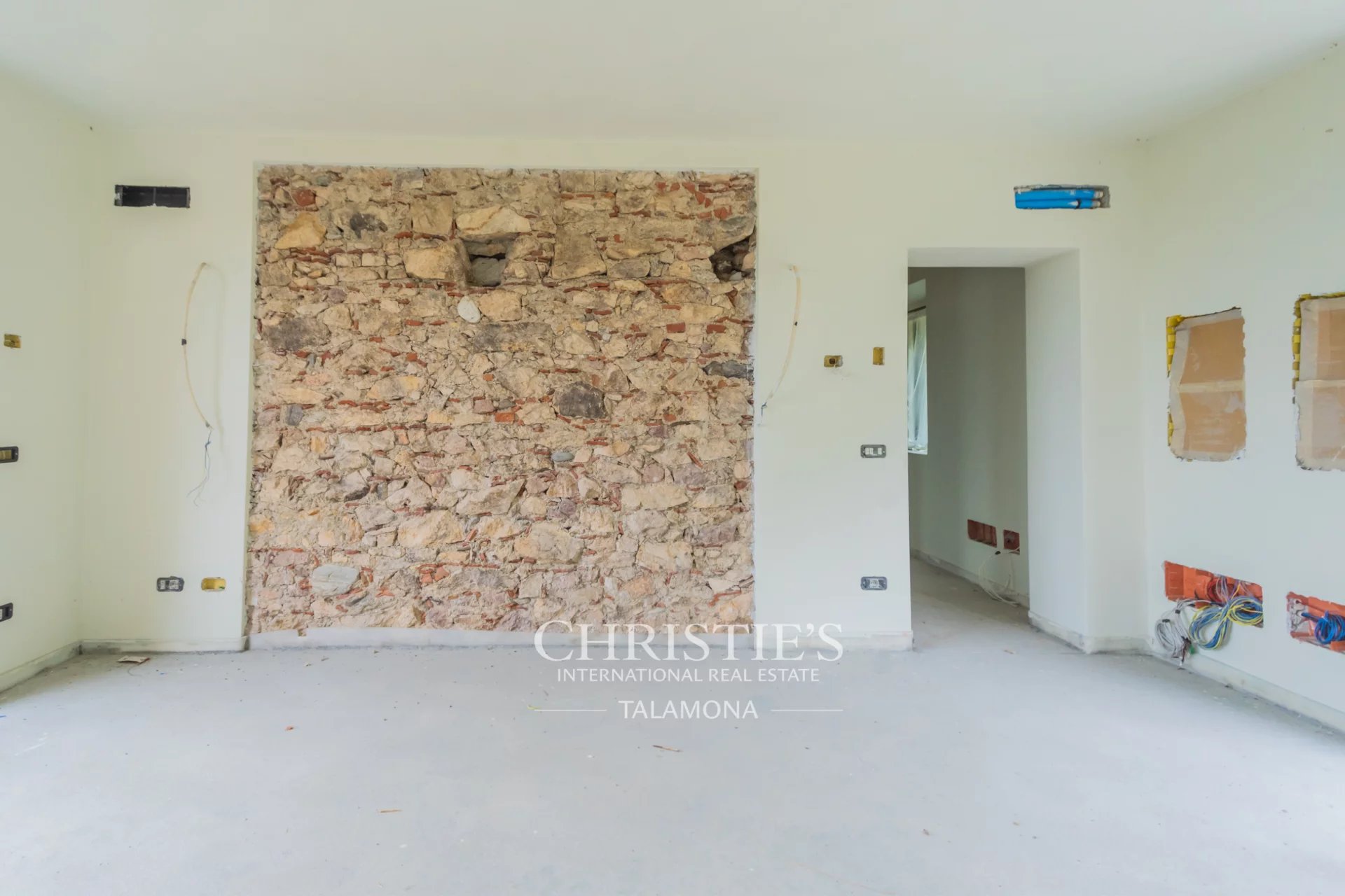 4 Bedroom Villa/Townhouse's Image 24
