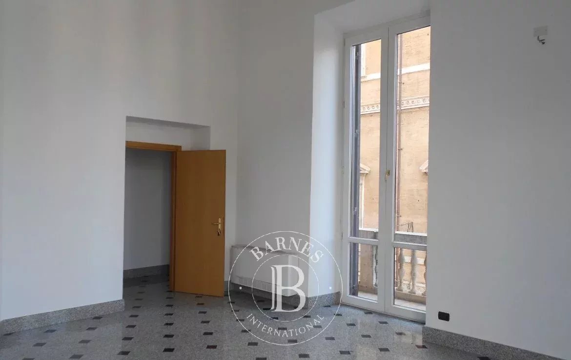 Roma  - Bureaux 11 Pi&egrave;ces - picture 8