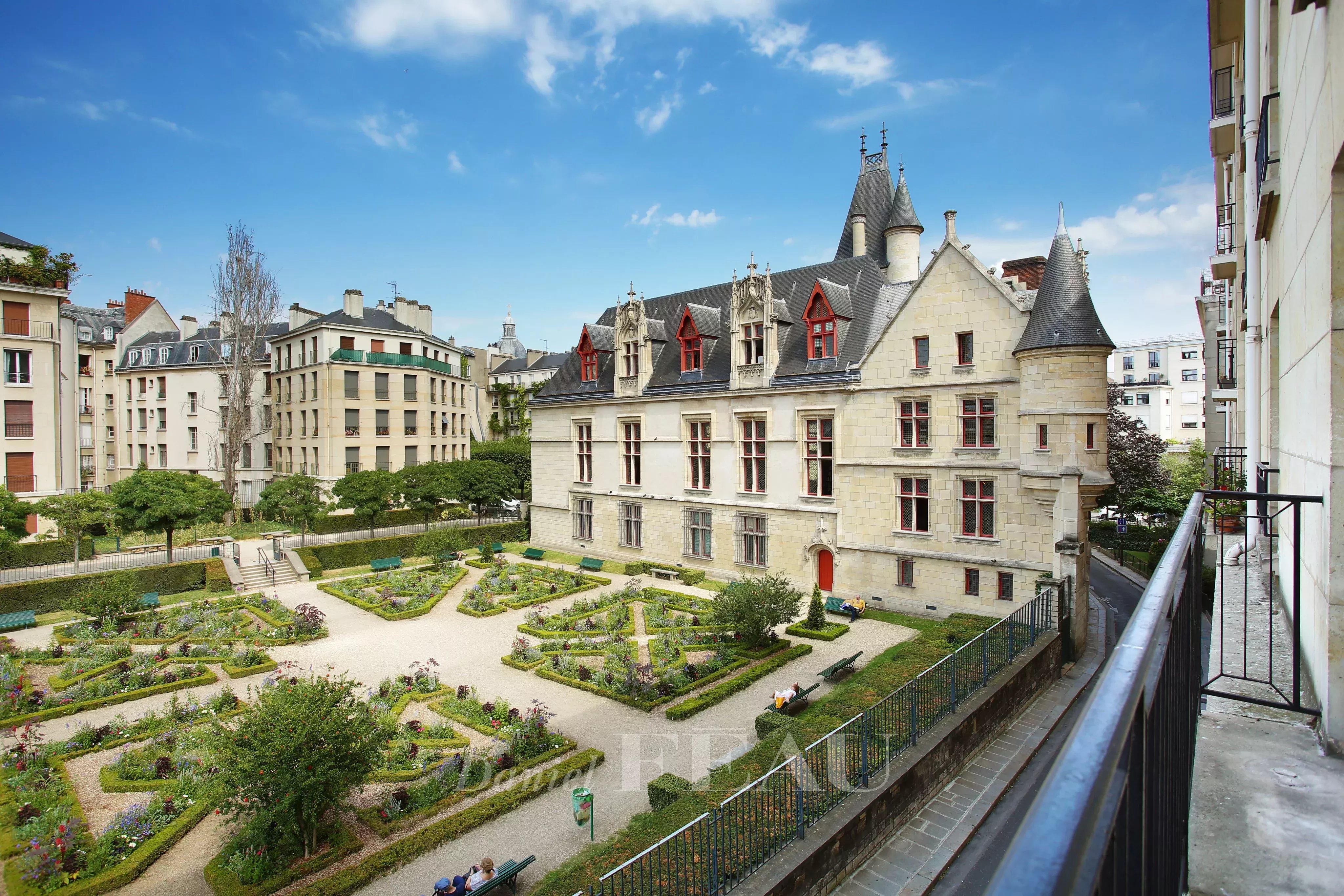 Location Appartement Paris 4ème