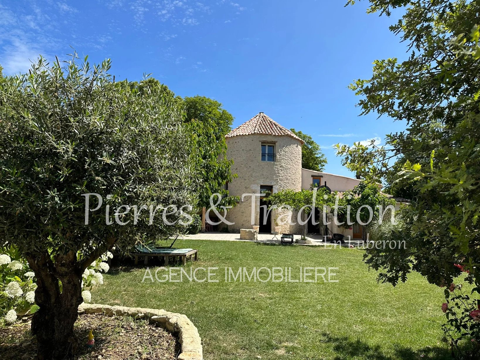 Agence immobilière de Pierres et Tradition en Luberon Apt