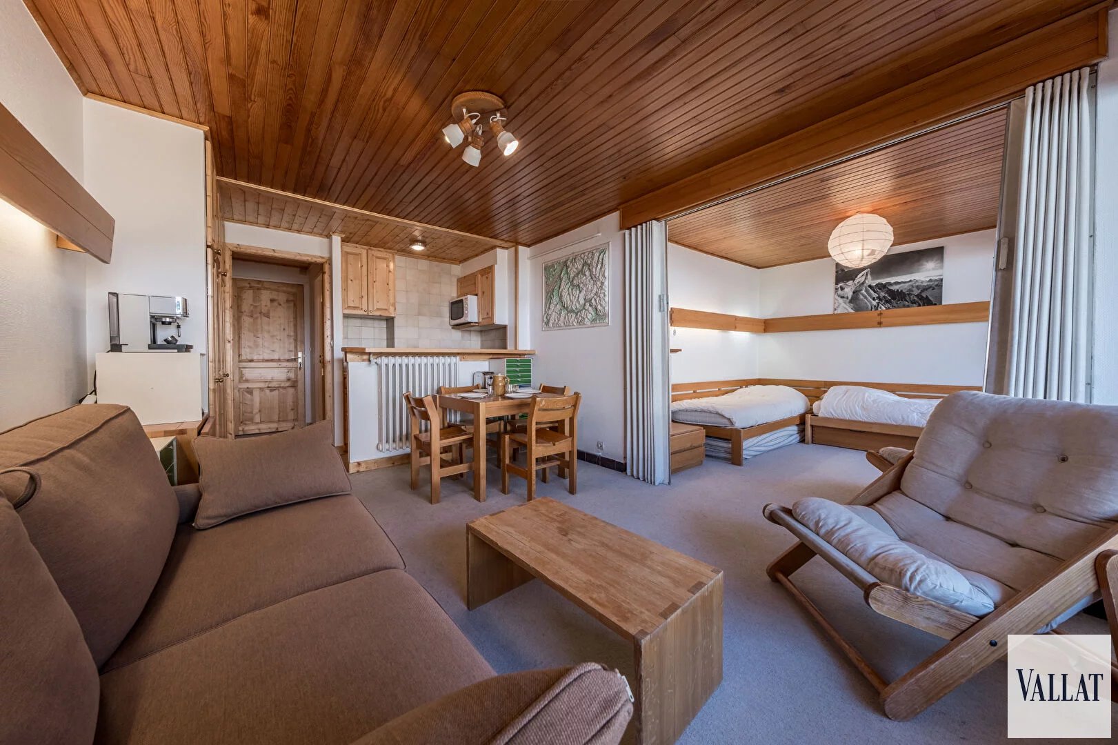 Apartment to restore, 34 m2, ski-in ski-out, Bellecôte Courchevel 1850