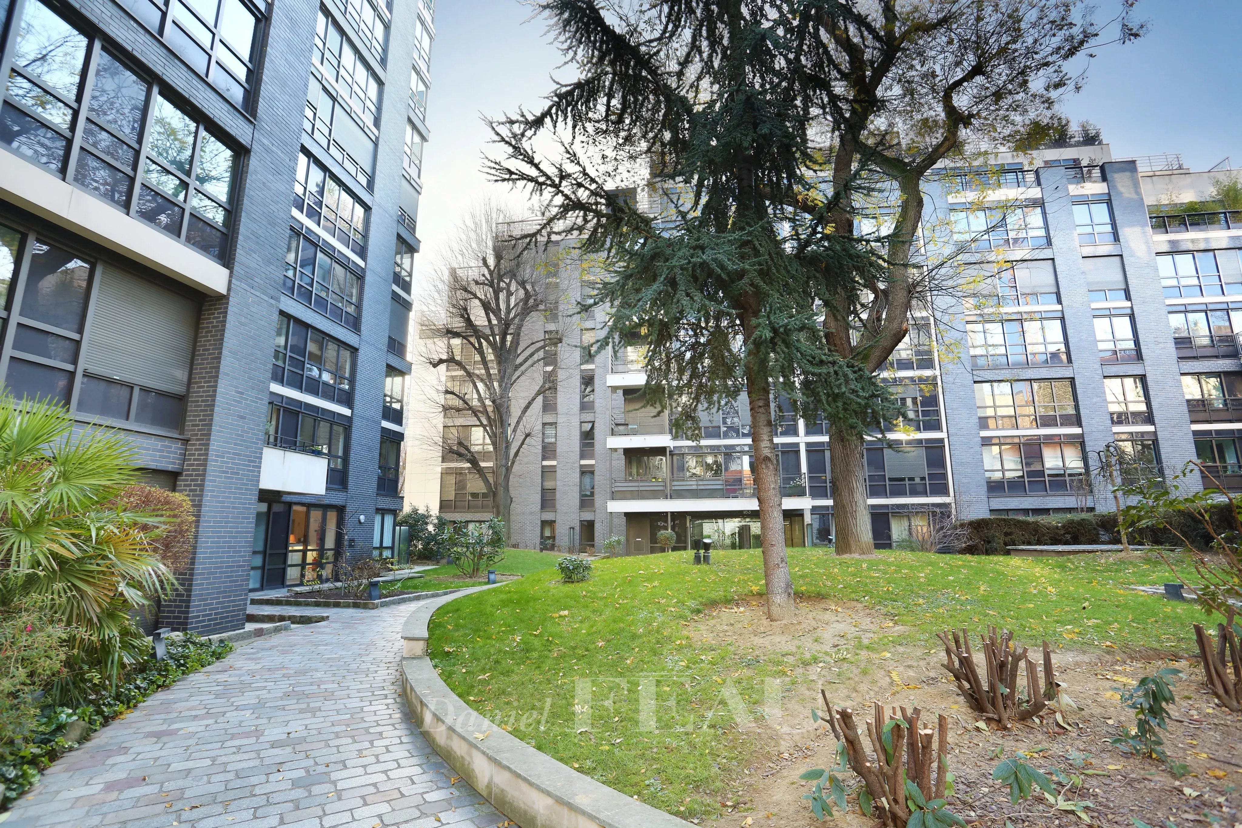 Location Appartement Paris 15ème
