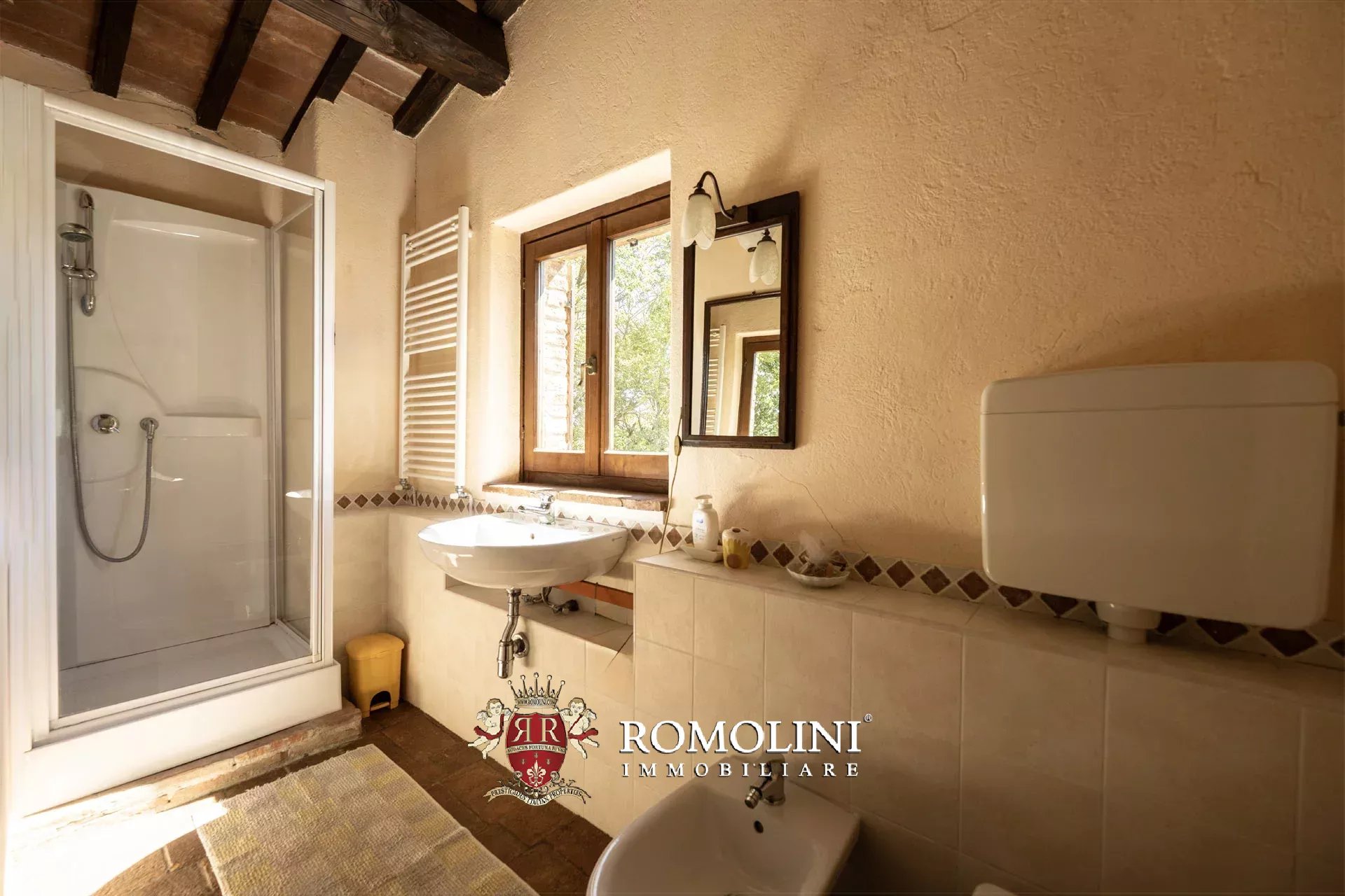 8 Bedroom Villa/Townhouse's Image 33