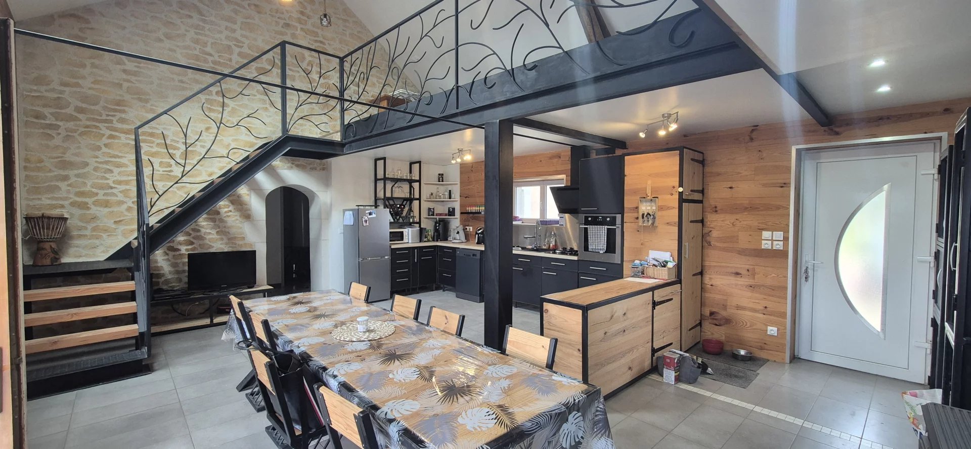 MAISON RENOVEE