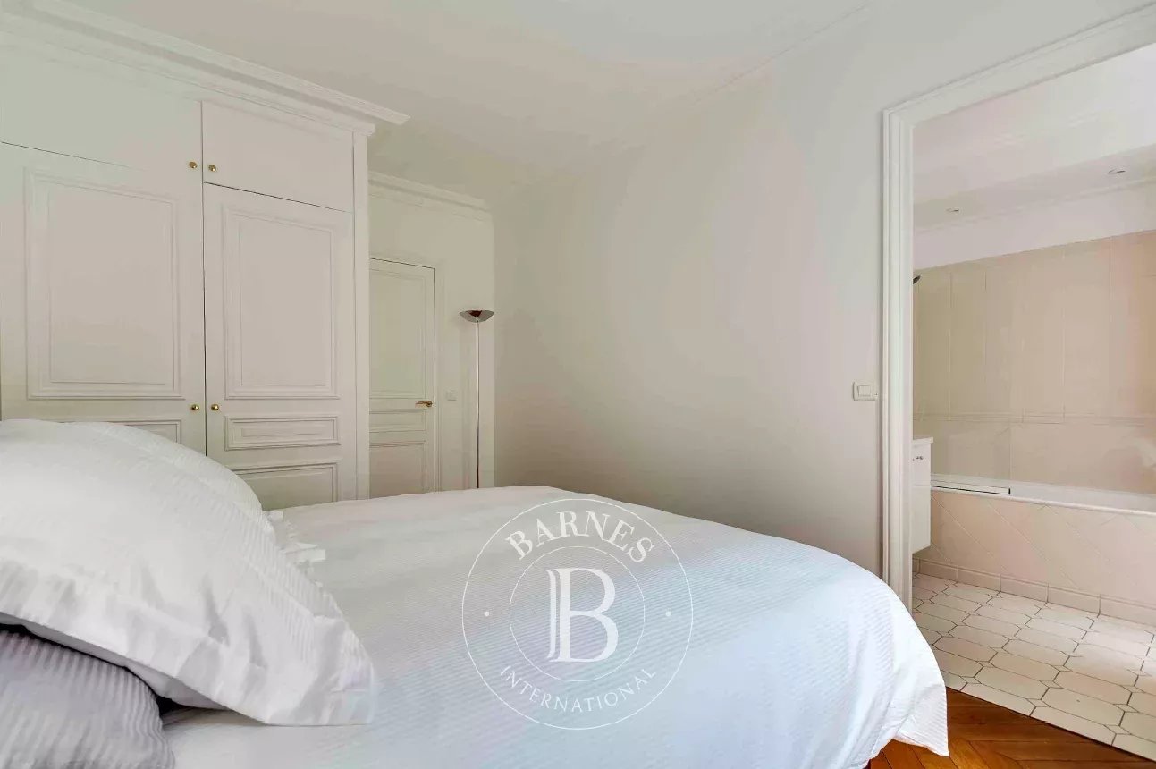 Paris  - Apartment 2 Bedrooms - picture 13