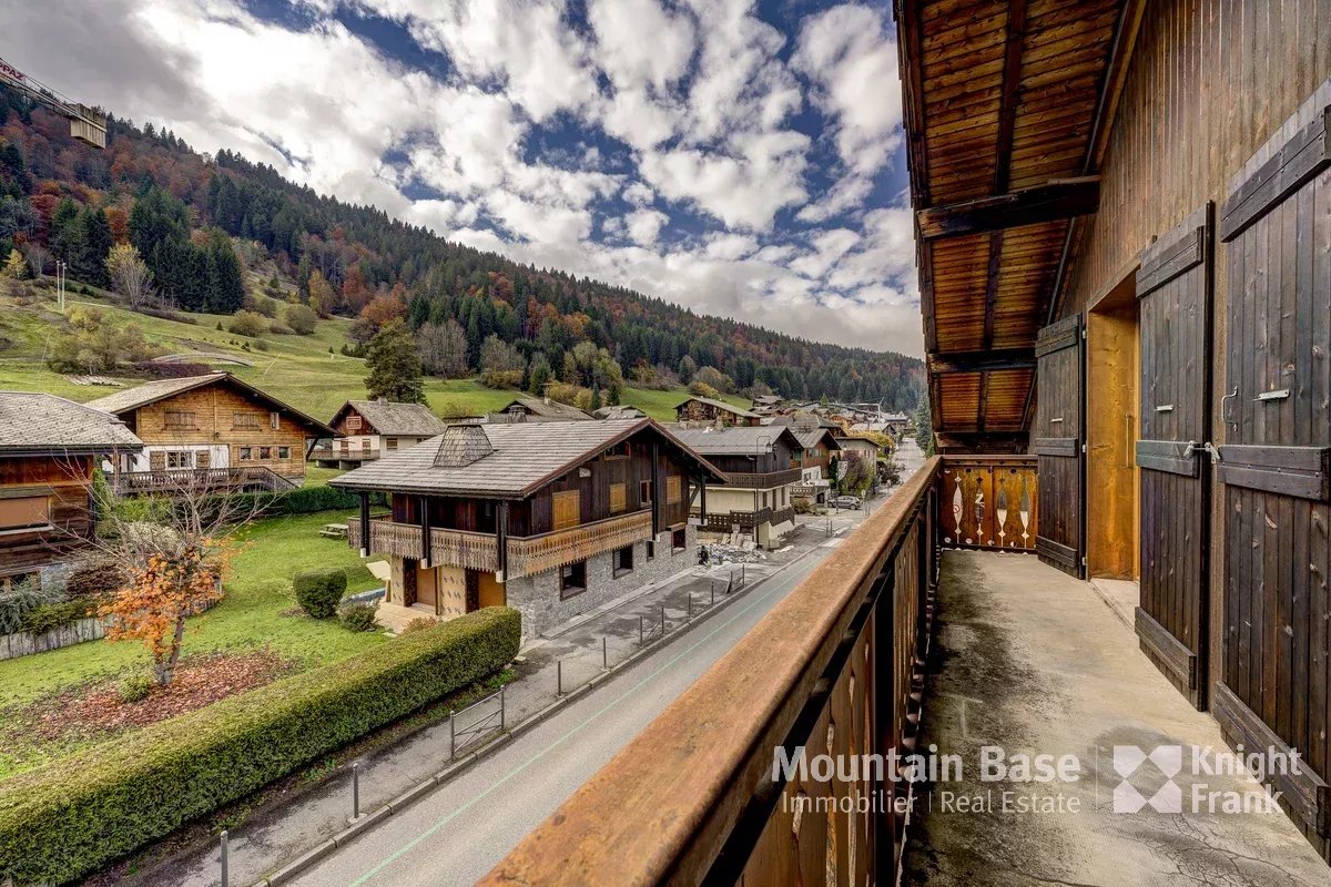 Photo of Large, detached chalet in prime central Morzine