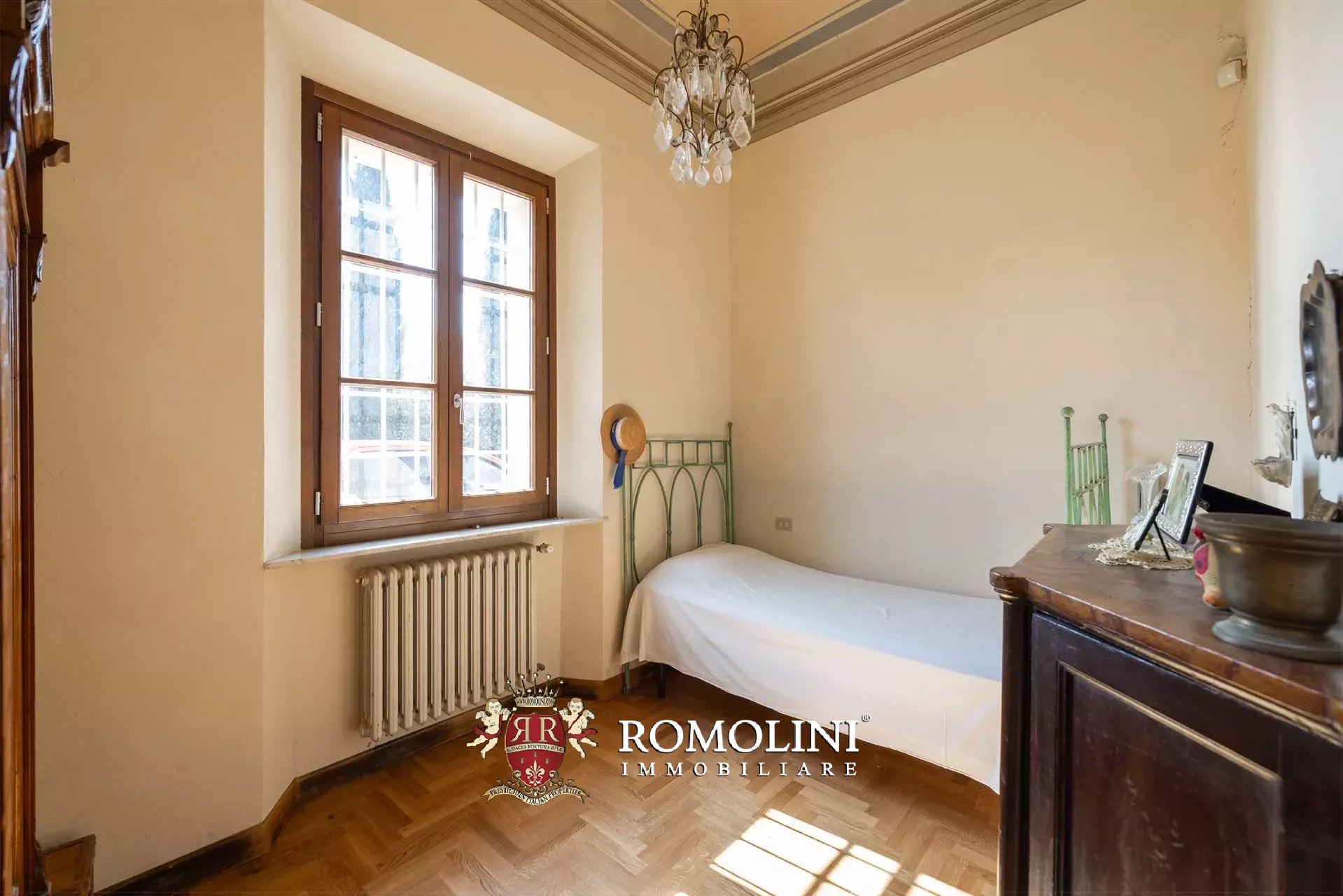 6 Bedroom Villa/Townhouse's Image 40