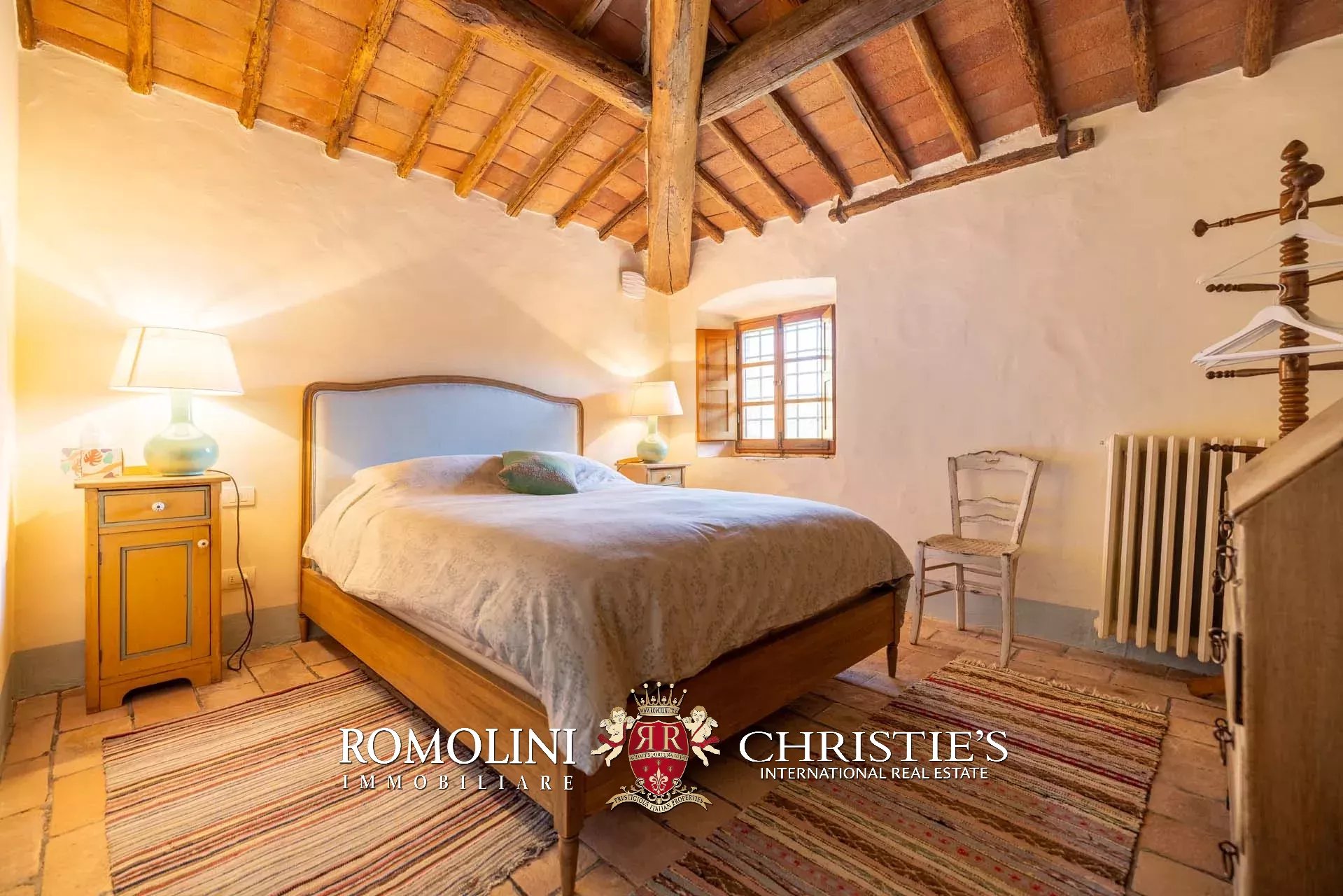 5 Bedroom Vineyard's Image 57