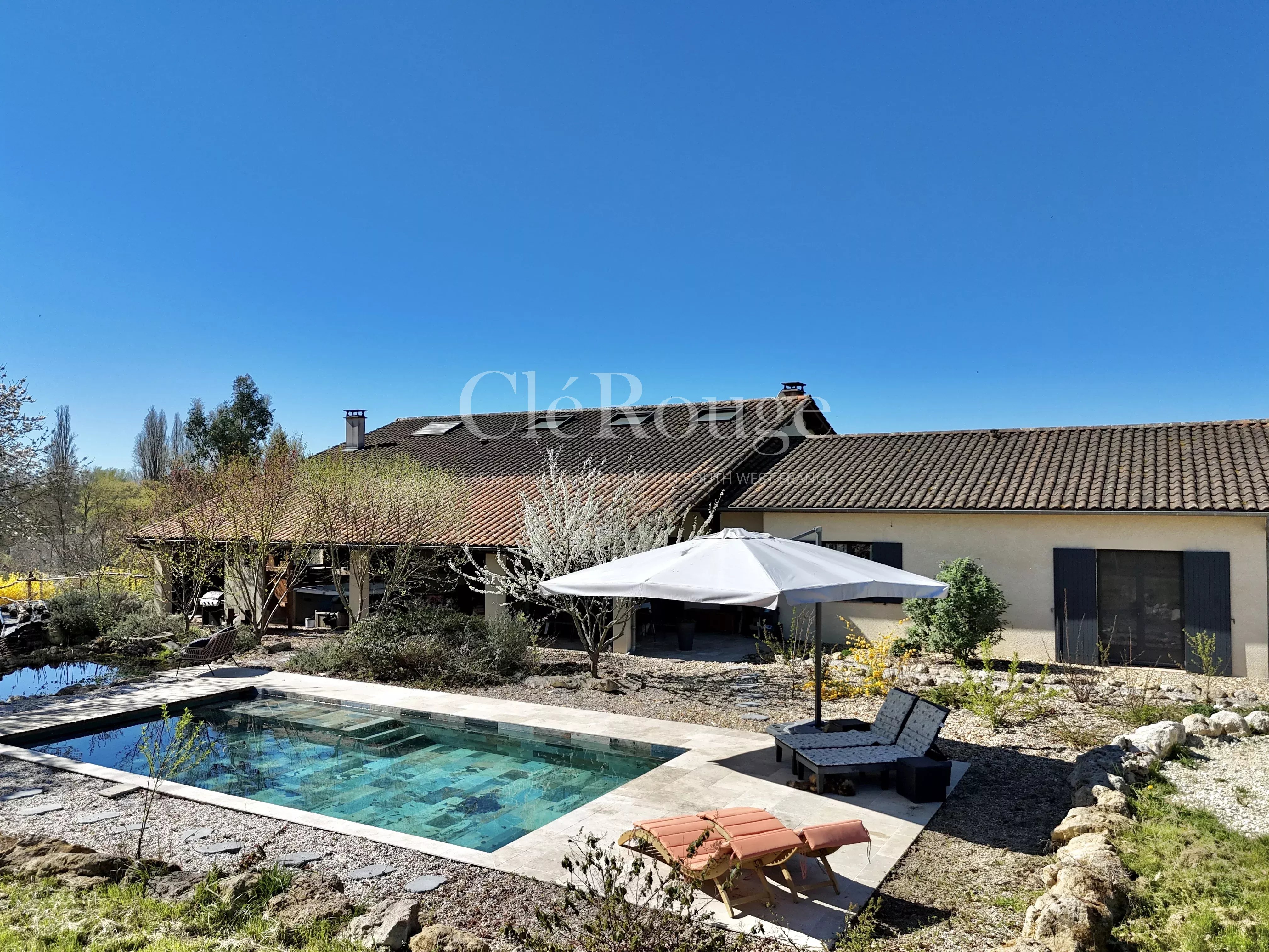 House in Duras - view 1