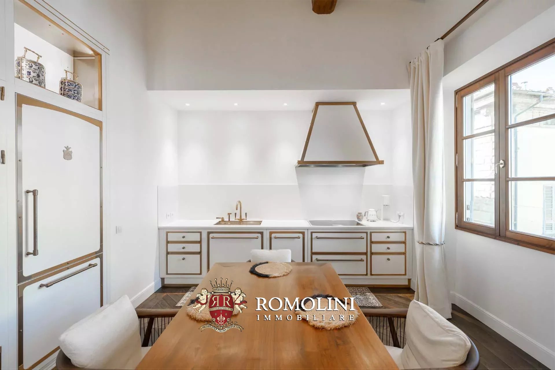 3 Bedroom Apartment/Flat's Image 3