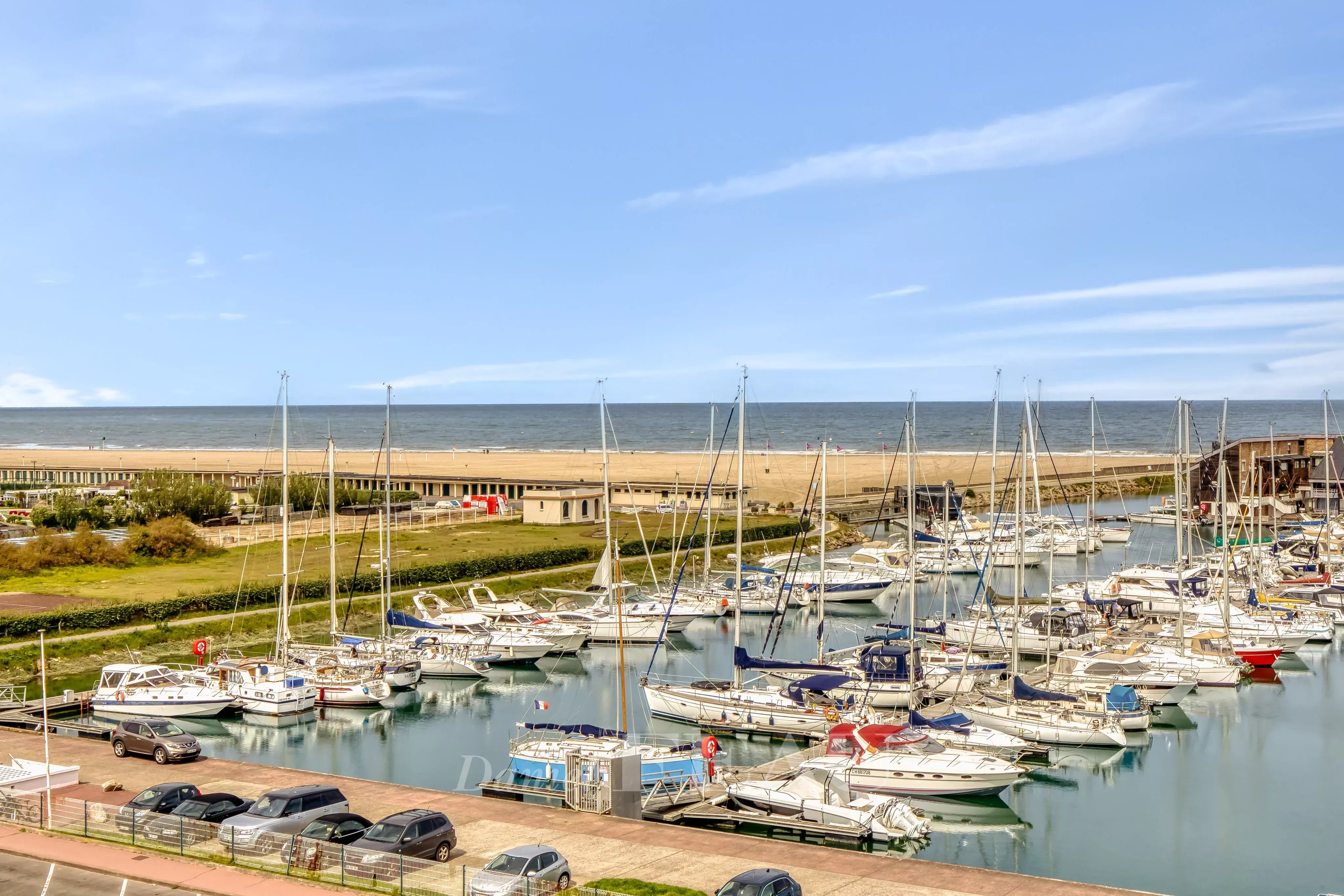 Deauville Golden Triangle – A superb split-level apartment in a prime location