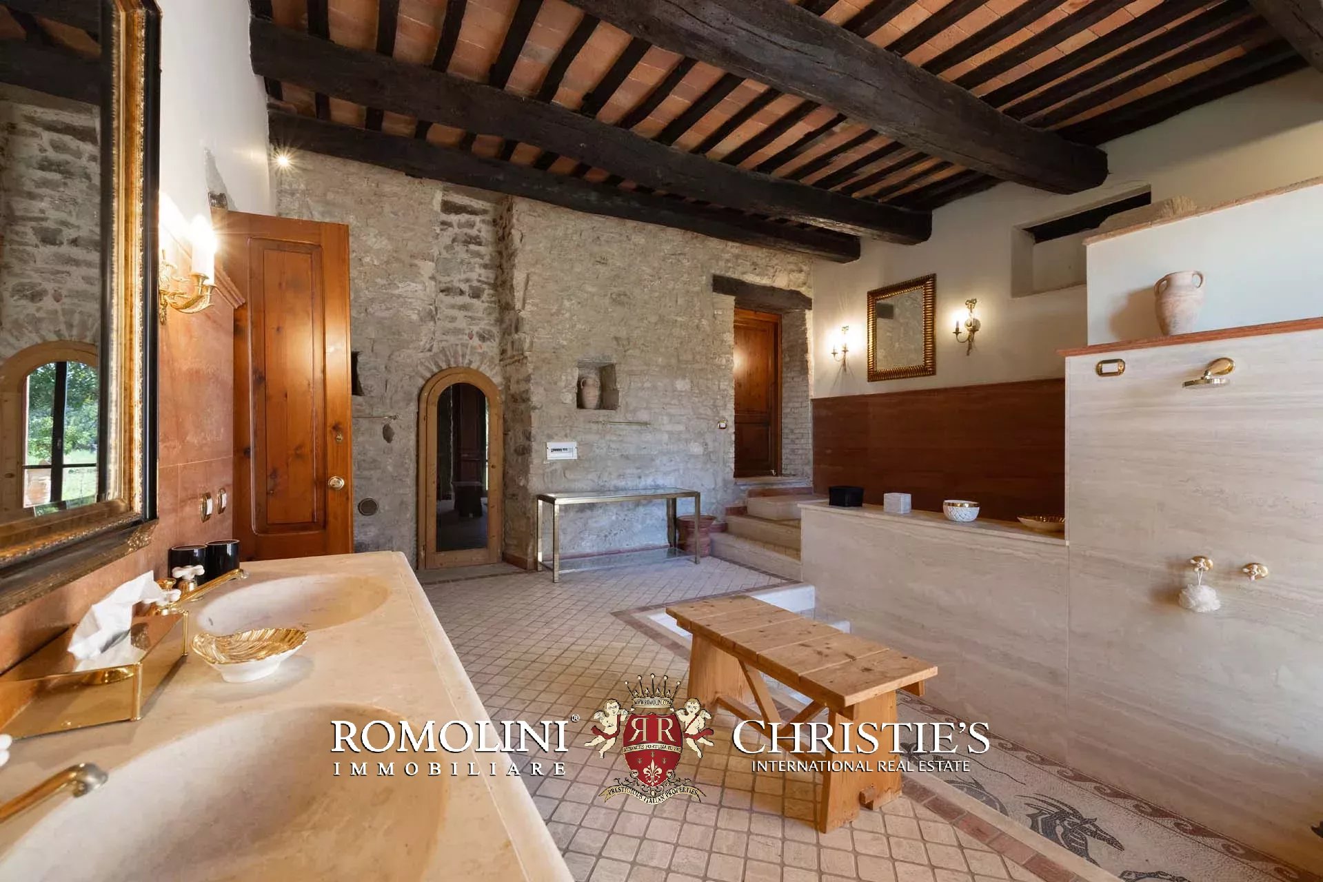 10 Bedroom Villa/Townhouse's Image 51