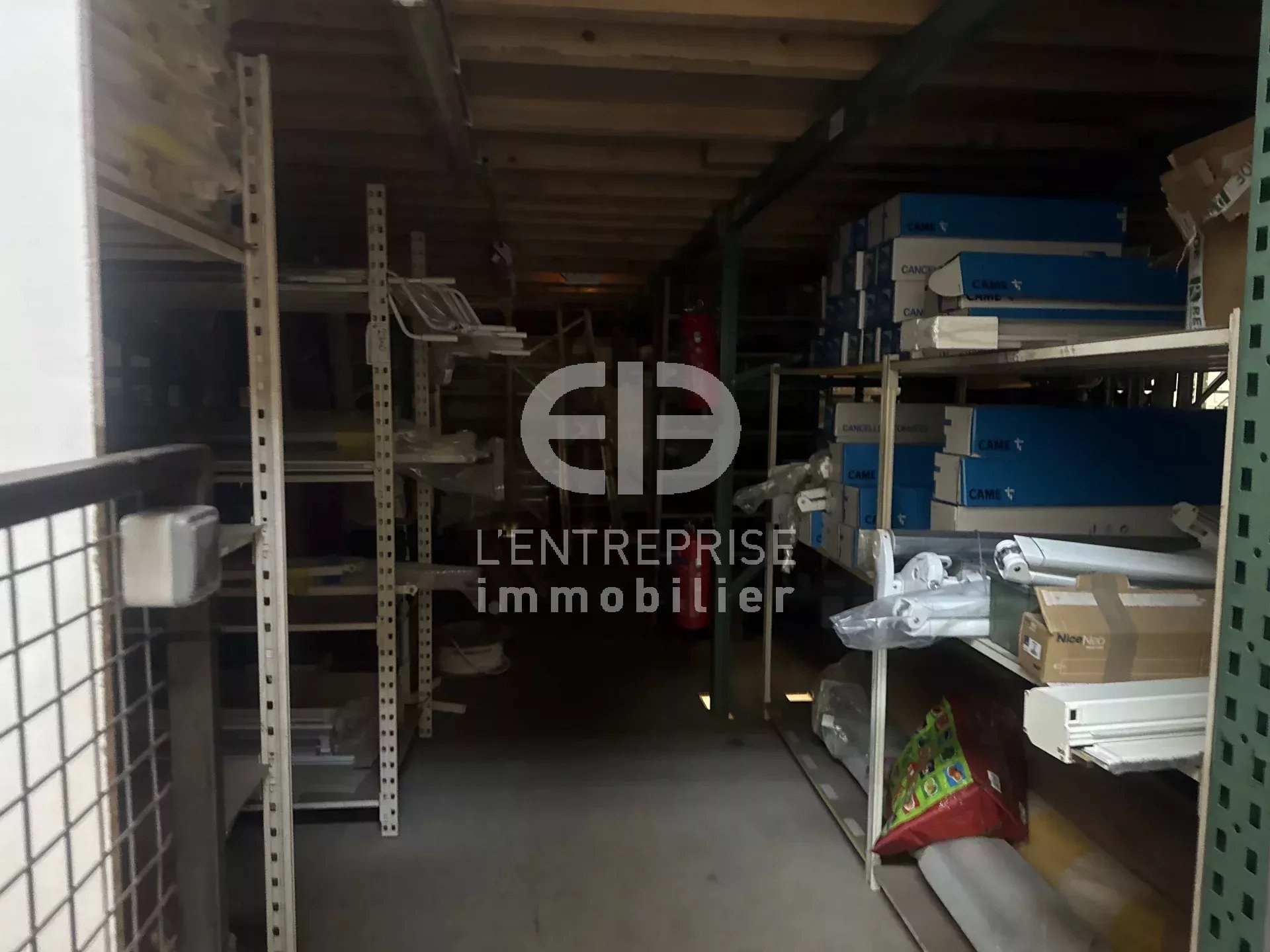 Location Entrepôt Saint-Laurent-du-Var