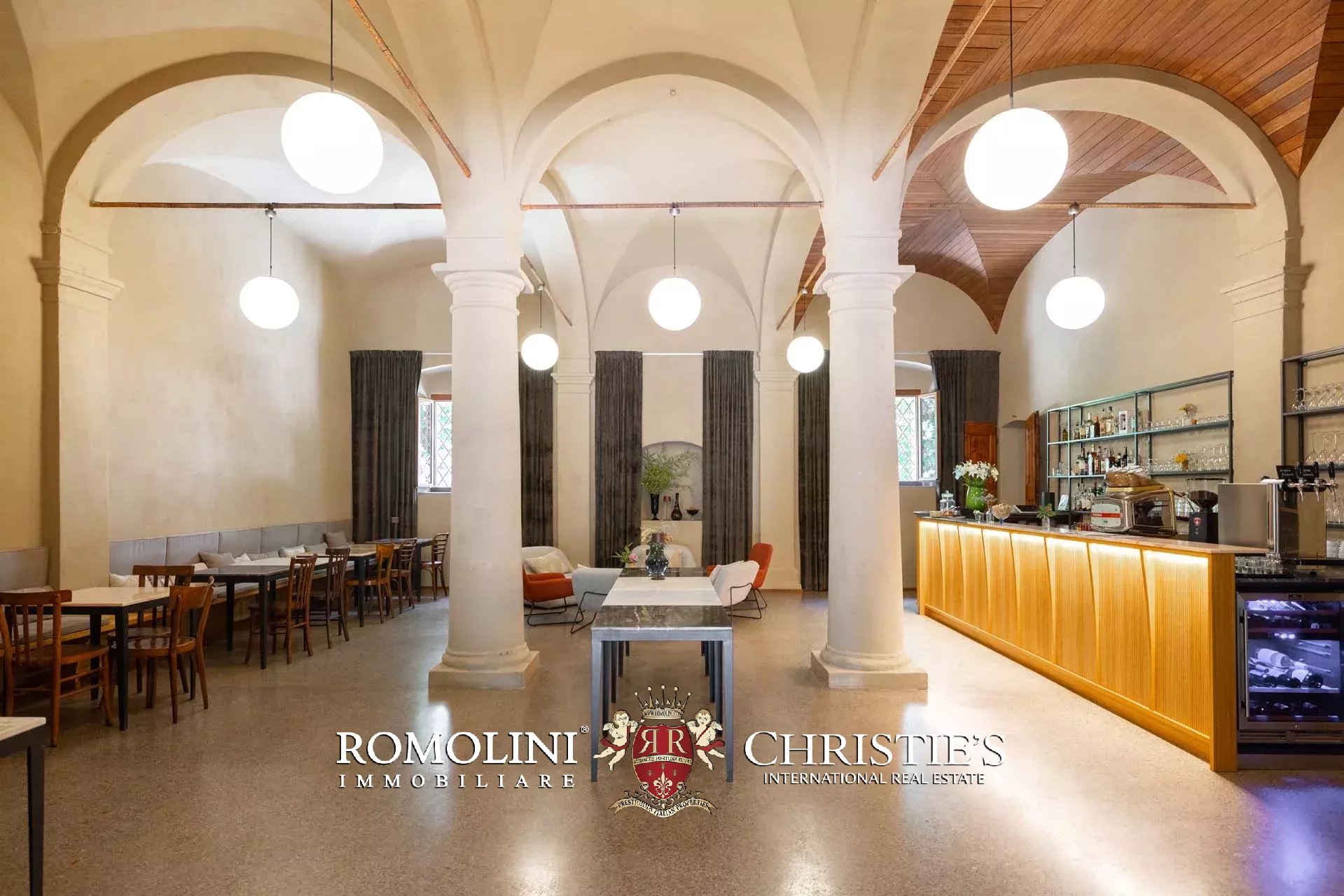 16 Bedroom Villa/Townhouse's Image 21