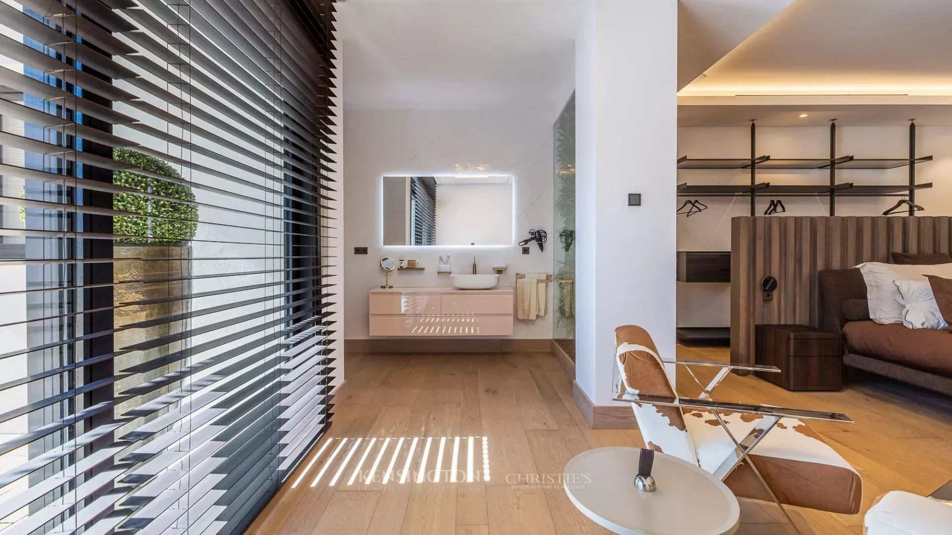 4 Bedroom Villa/Townhouse's Image 53