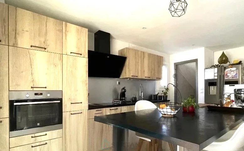 ISTRES - LA ROMANIQUETTE : Maison individuelle T5 - 135m²/538m²