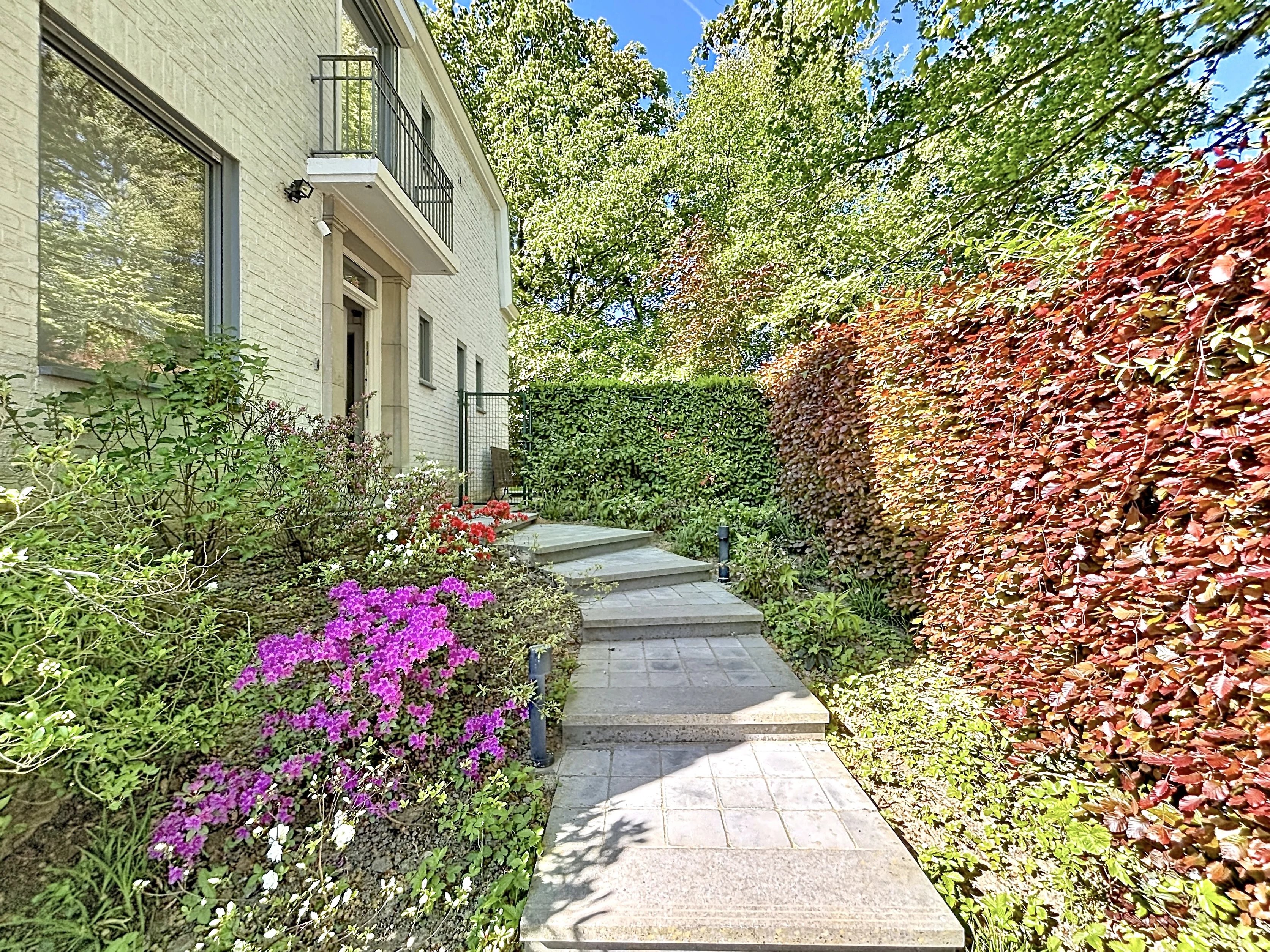 Uccle - Large villa in an oasis of greenery