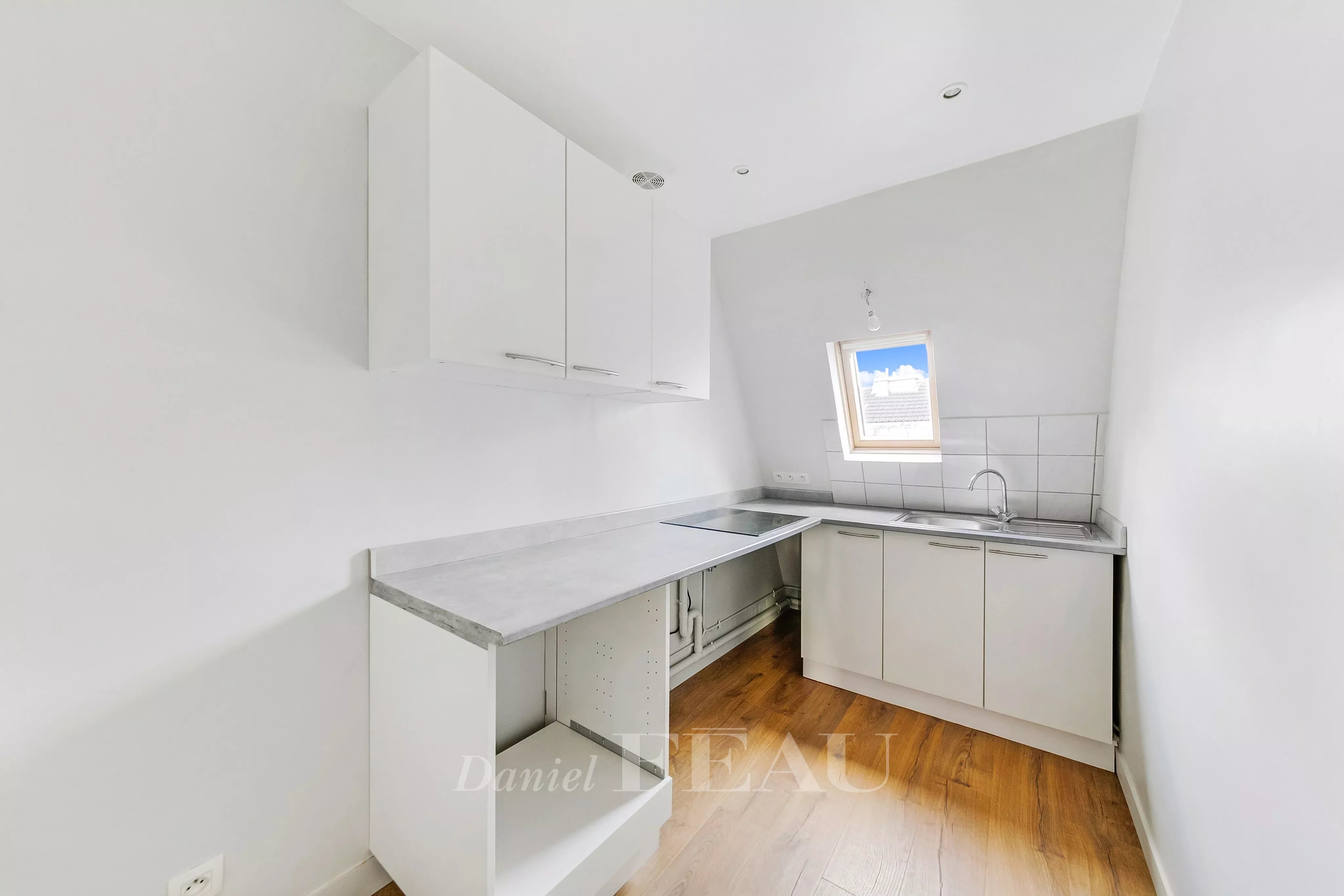 Kitchen Wooden floor