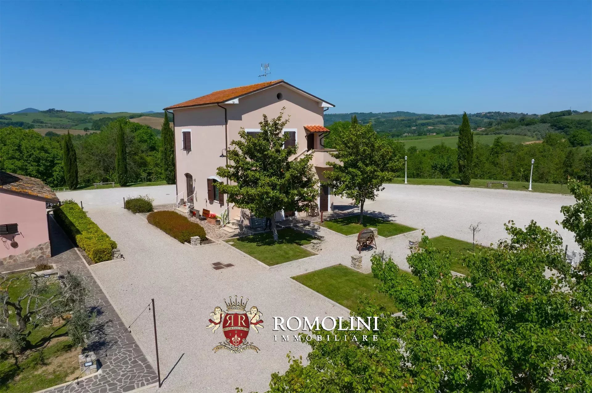 35 Bedroom Villa/Townhouse's Image 42