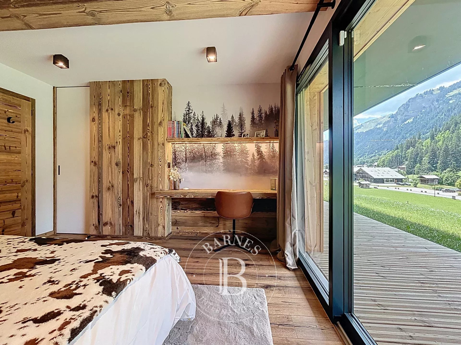 Photo of Châtel – Exceptional Chalet – 230 sqm – Sleeps 10 – Spa, Sauna & Stunning Views