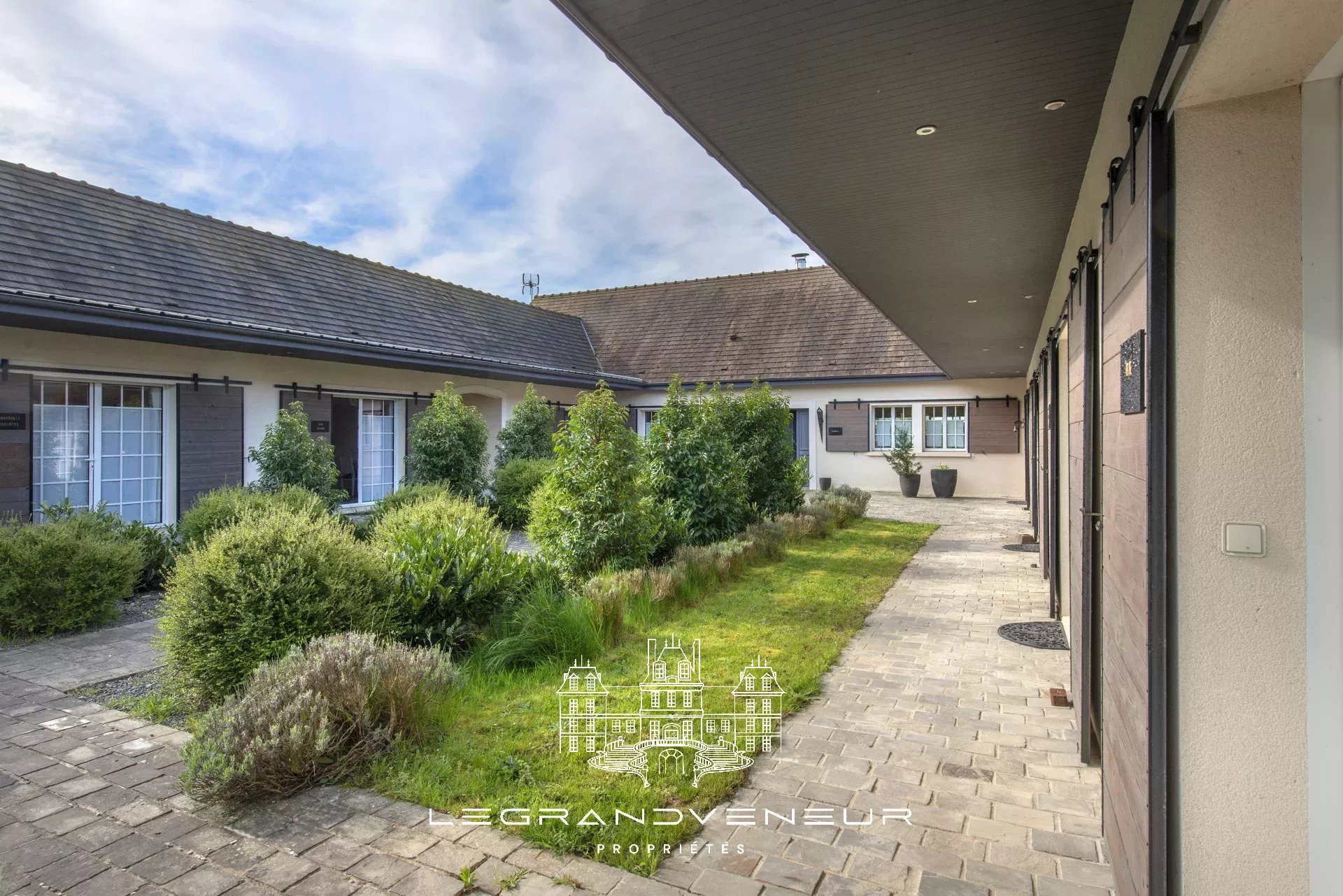 Sale House Barbizon