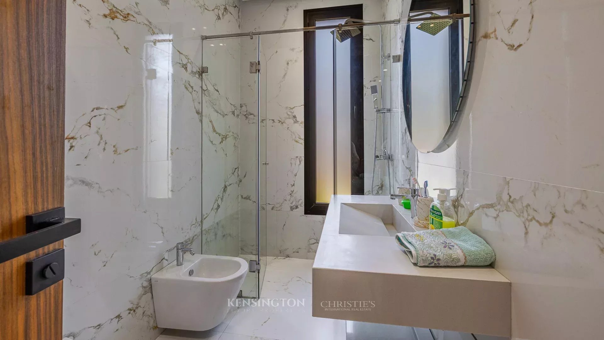 5 Bedroom Villa/Townhouse's Image 17
