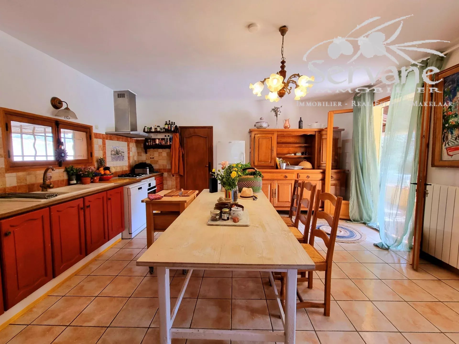 SOLE AGENCY LORGUES 3 BEDROOMS VILLA