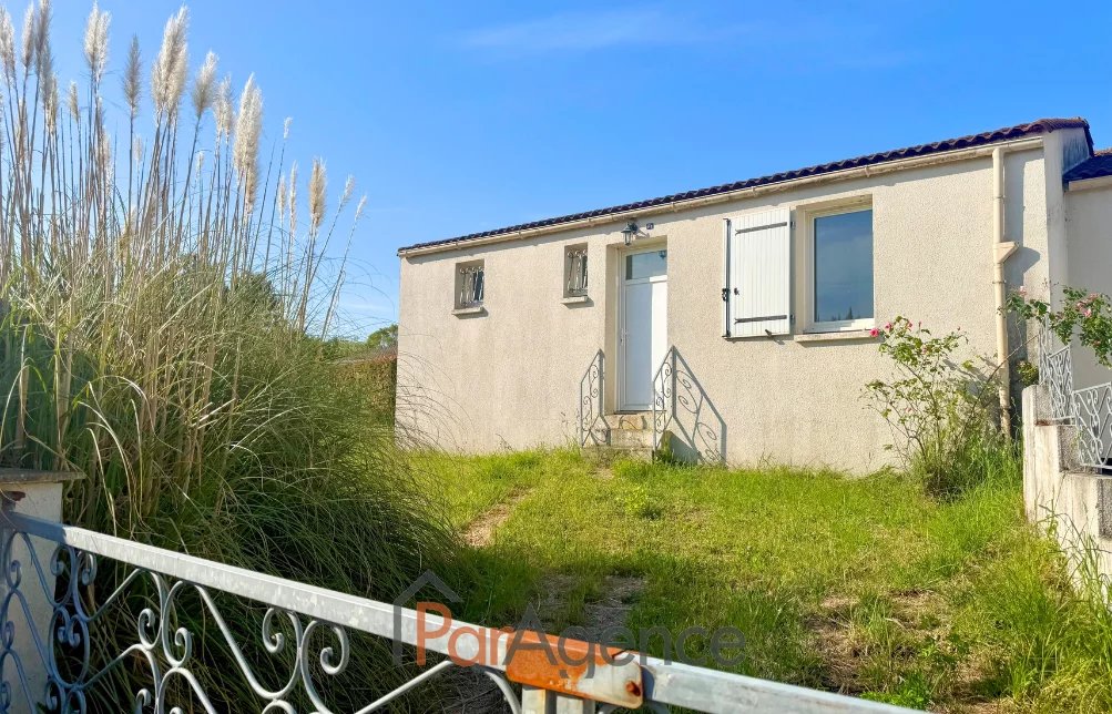 700 m CENTRE-VILLE MAISON AVEC JARDIN