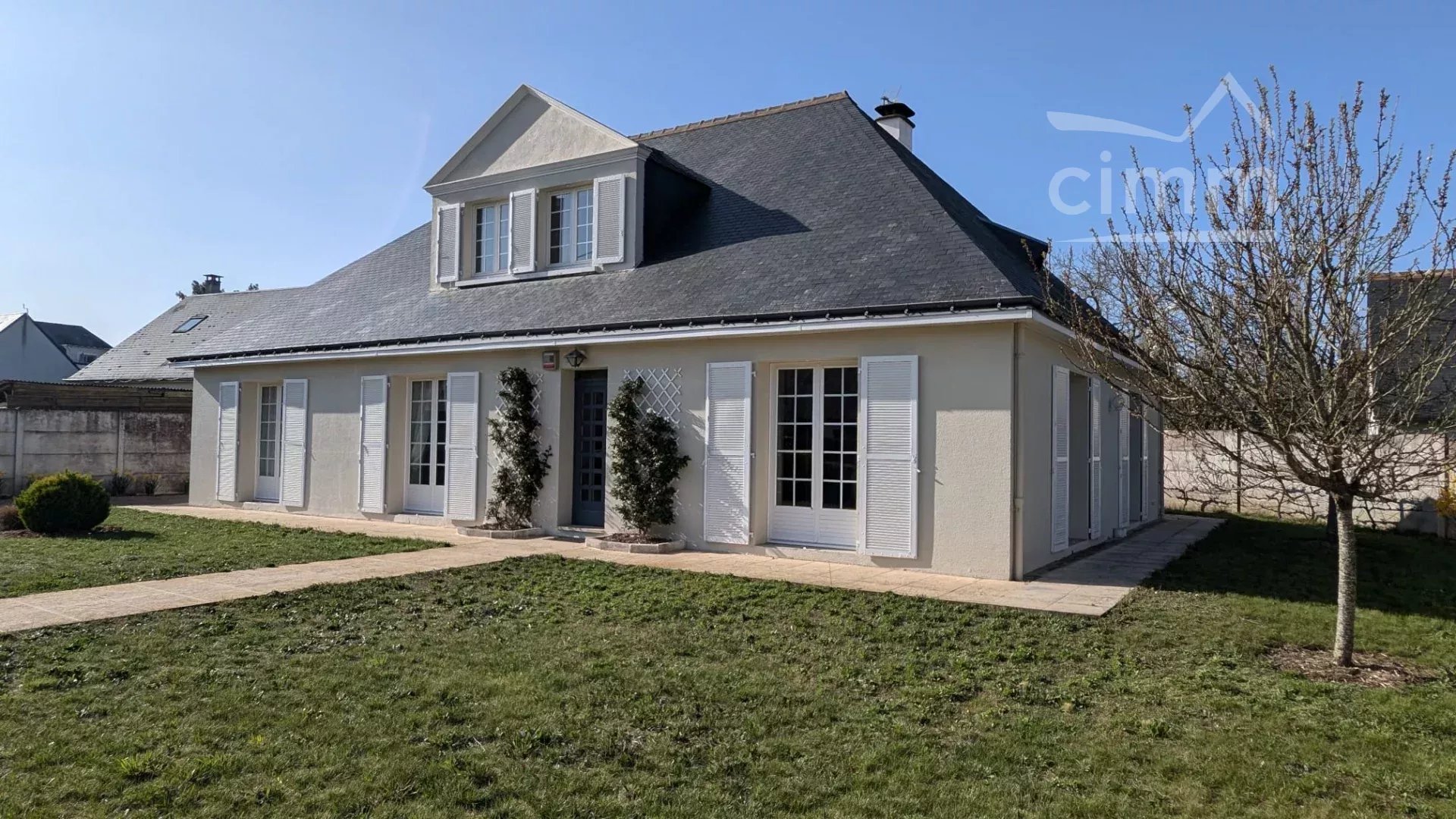 Agence immobilière de Cimm Immobilier BALLAN-MIRE