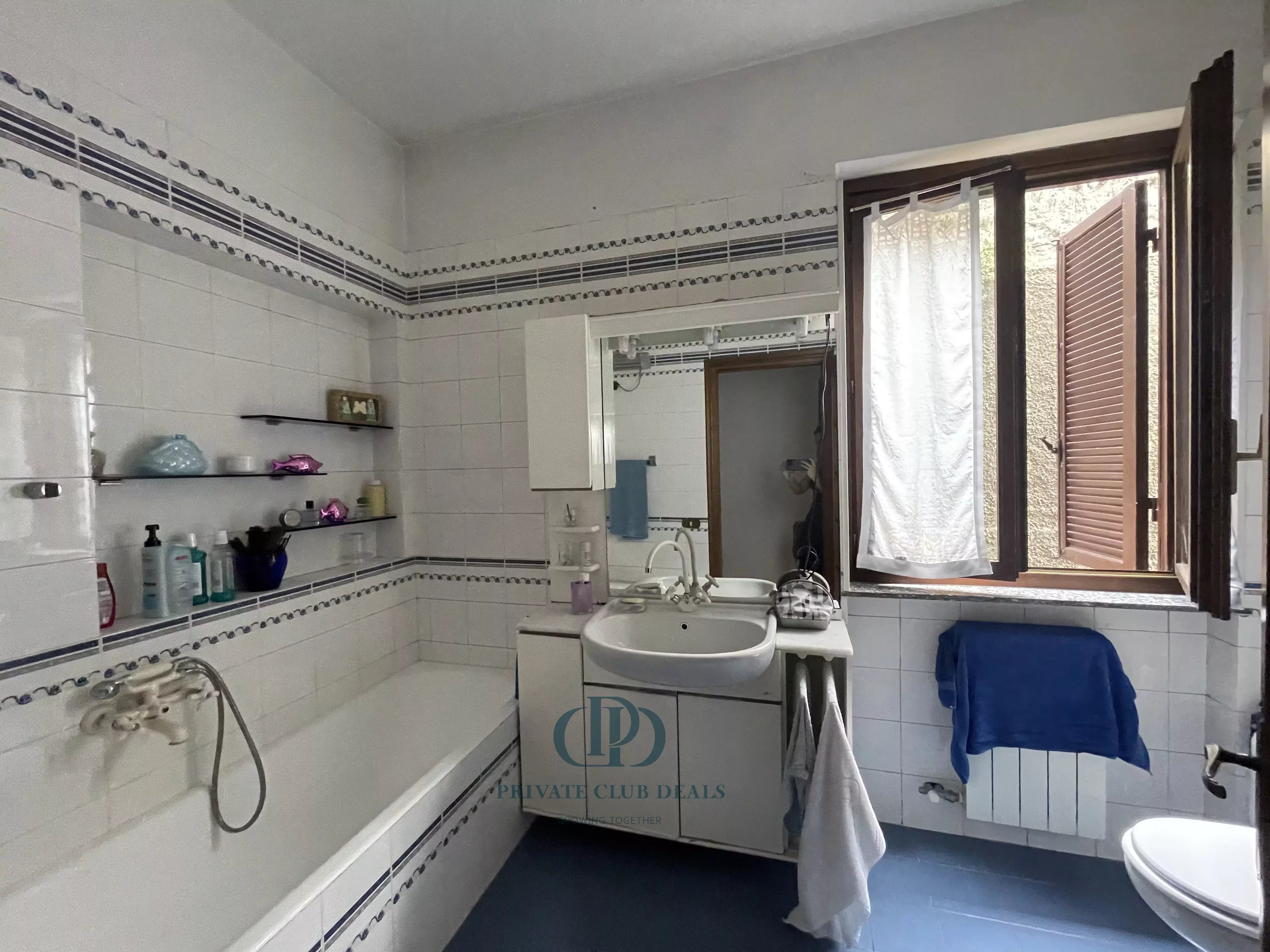 Villa Como - picture 29